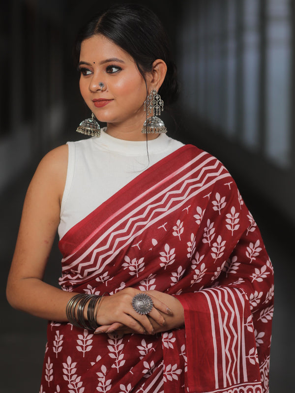 Handloom Mul Cotton Hand-Block Print Saree-Maroon