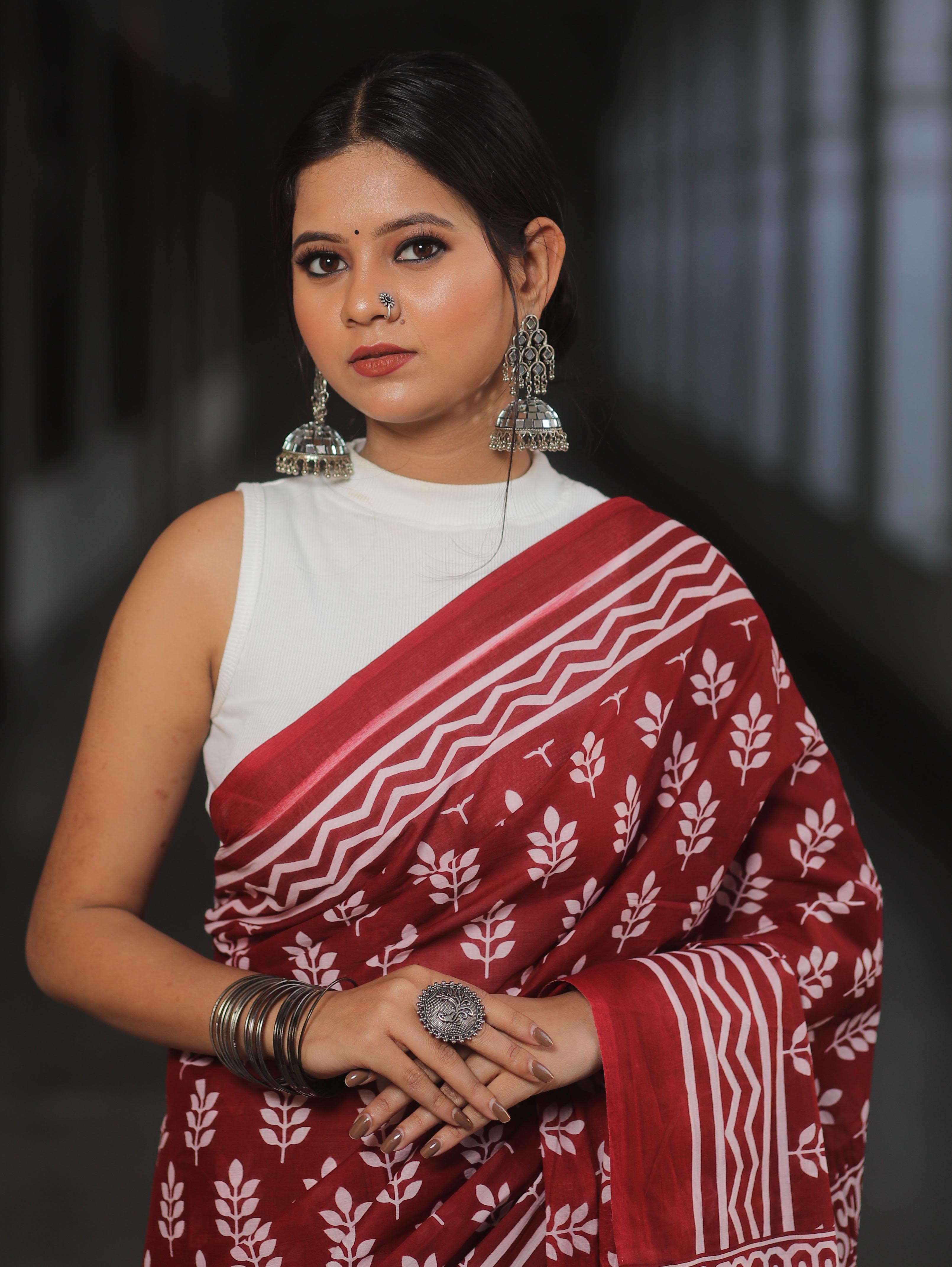 Handloom Mul Cotton Hand-Block Print Saree-Maroon