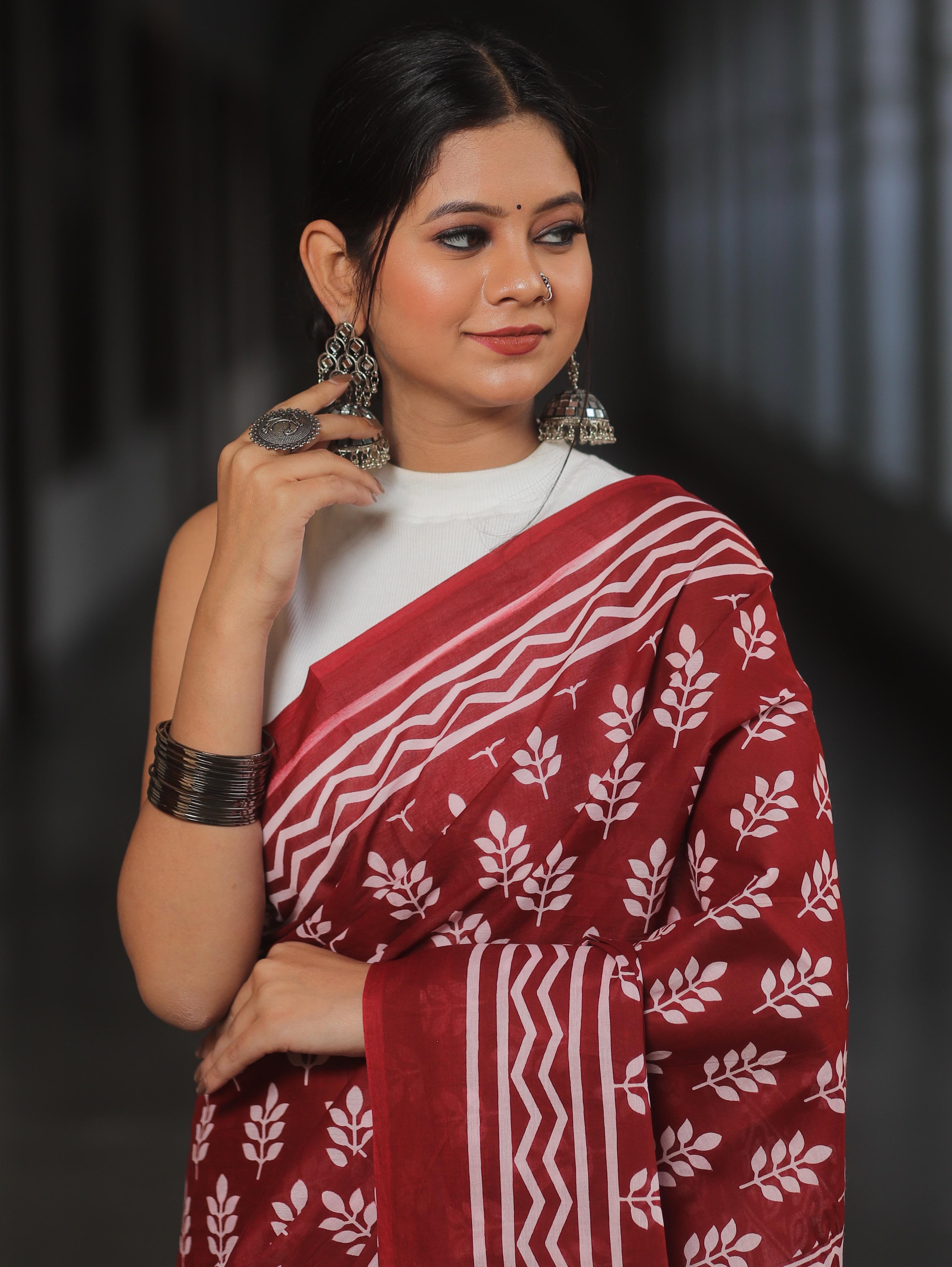 Handloom Mul Cotton Hand-Block Print Saree-Maroon