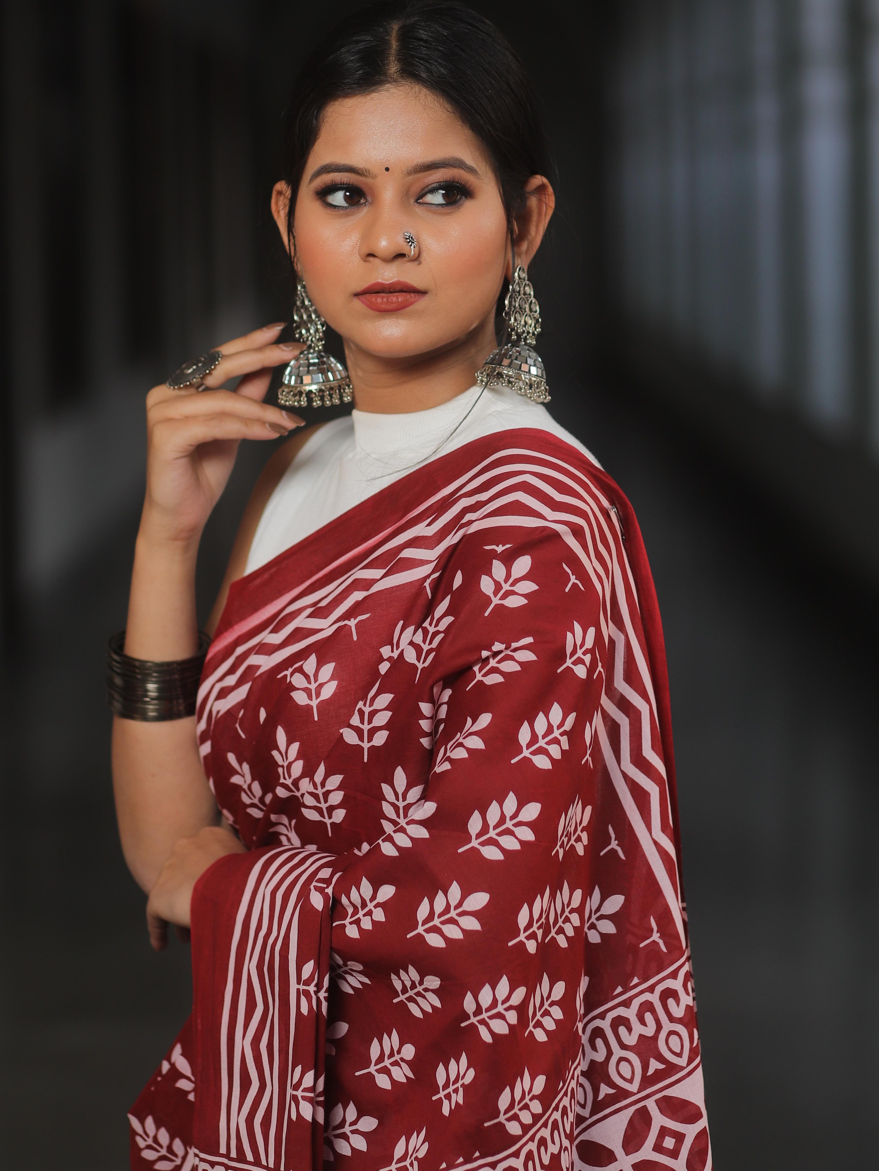 Handloom Mul Cotton Hand-Block Print Saree-Maroon