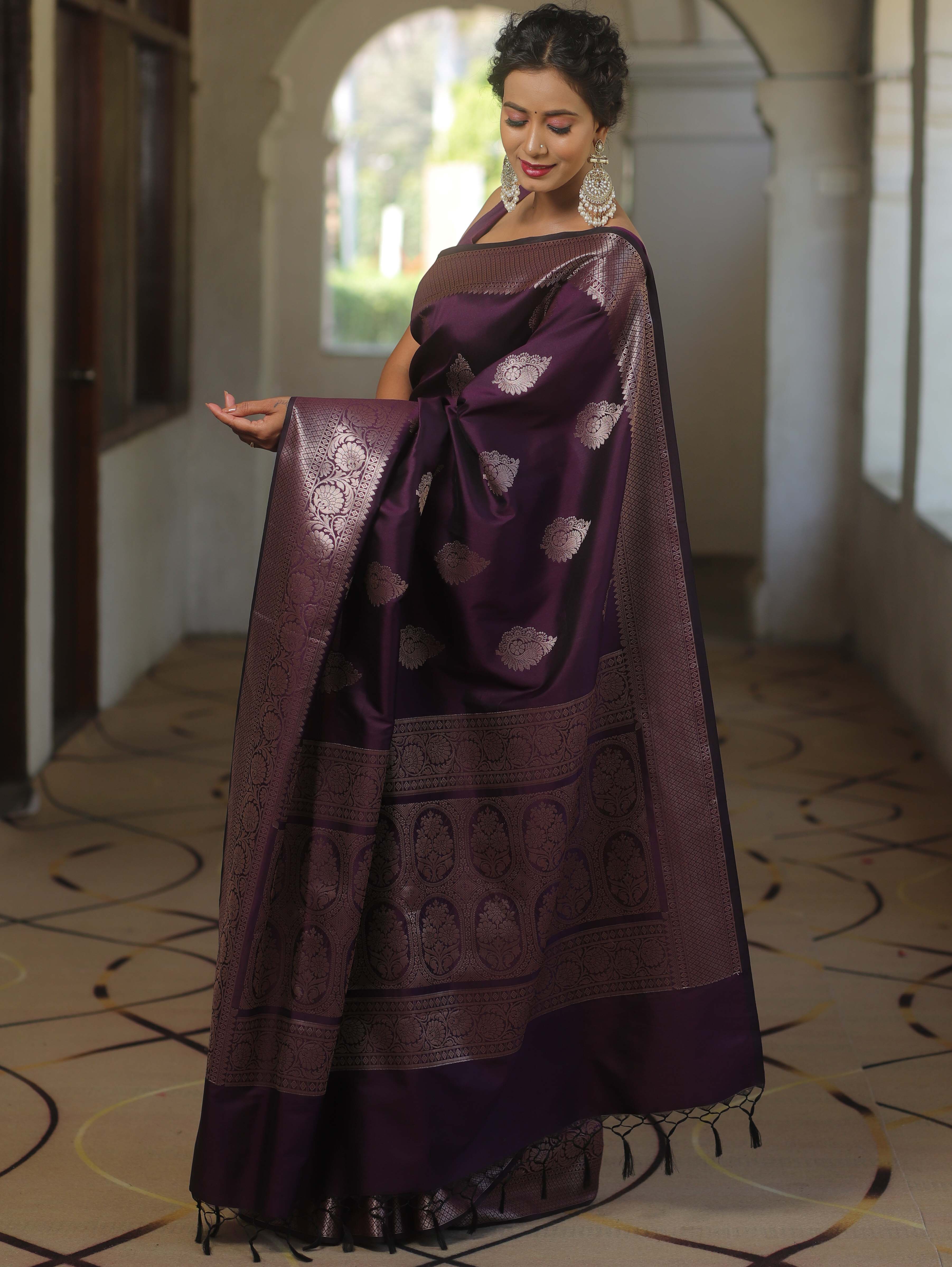 Banarasee Handwoven Semi Silk Saree With Zari Buti Design-Wine