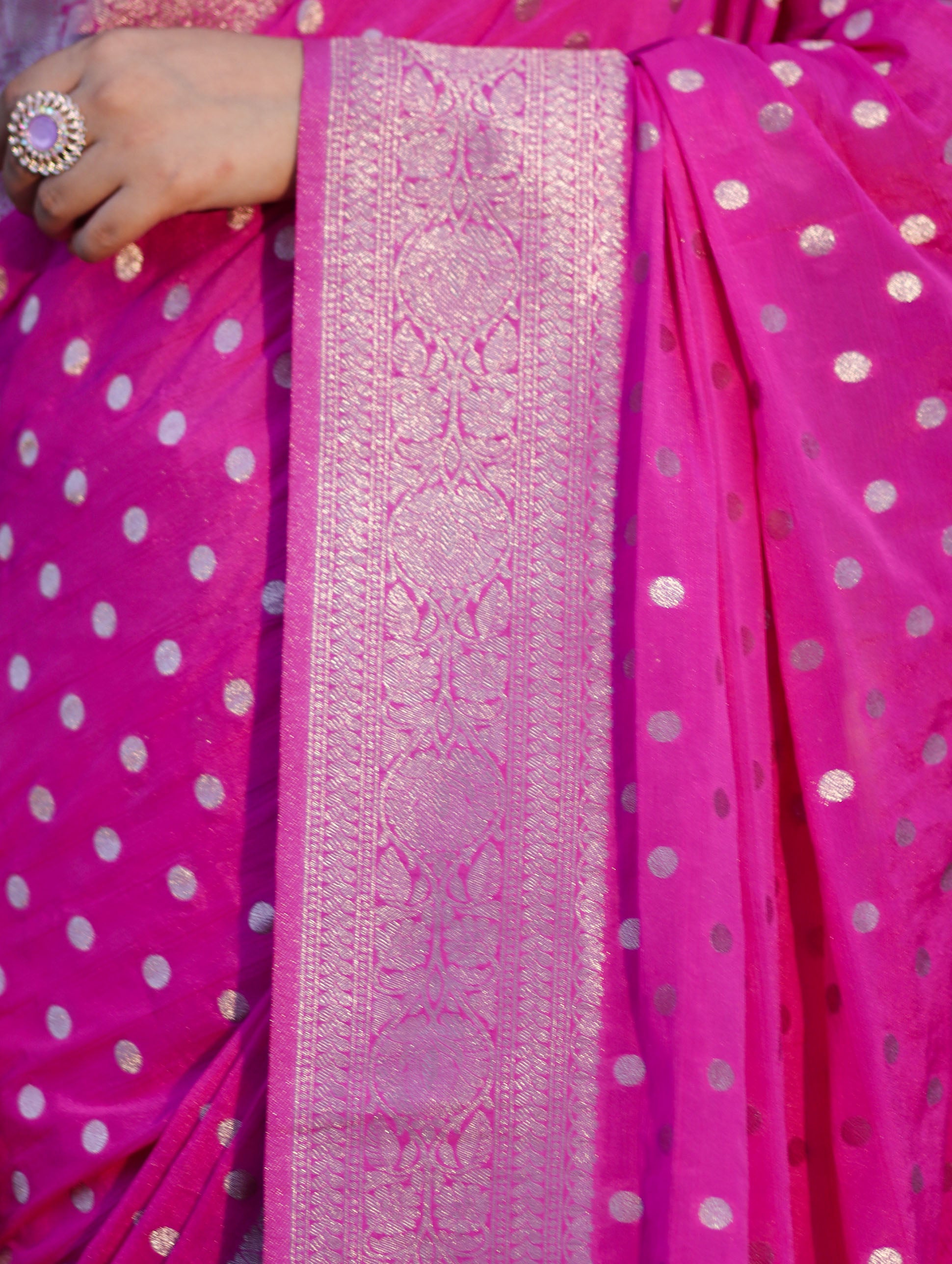 Banarasee Handwoven Chiffon Saree With Polka Dots Design & Border-Pink