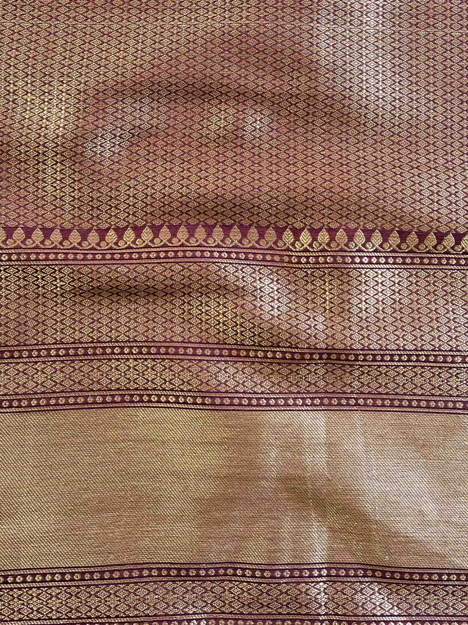 Banarasee Handwoven Semi Silk Saree With Shibori Work-Maroon & White