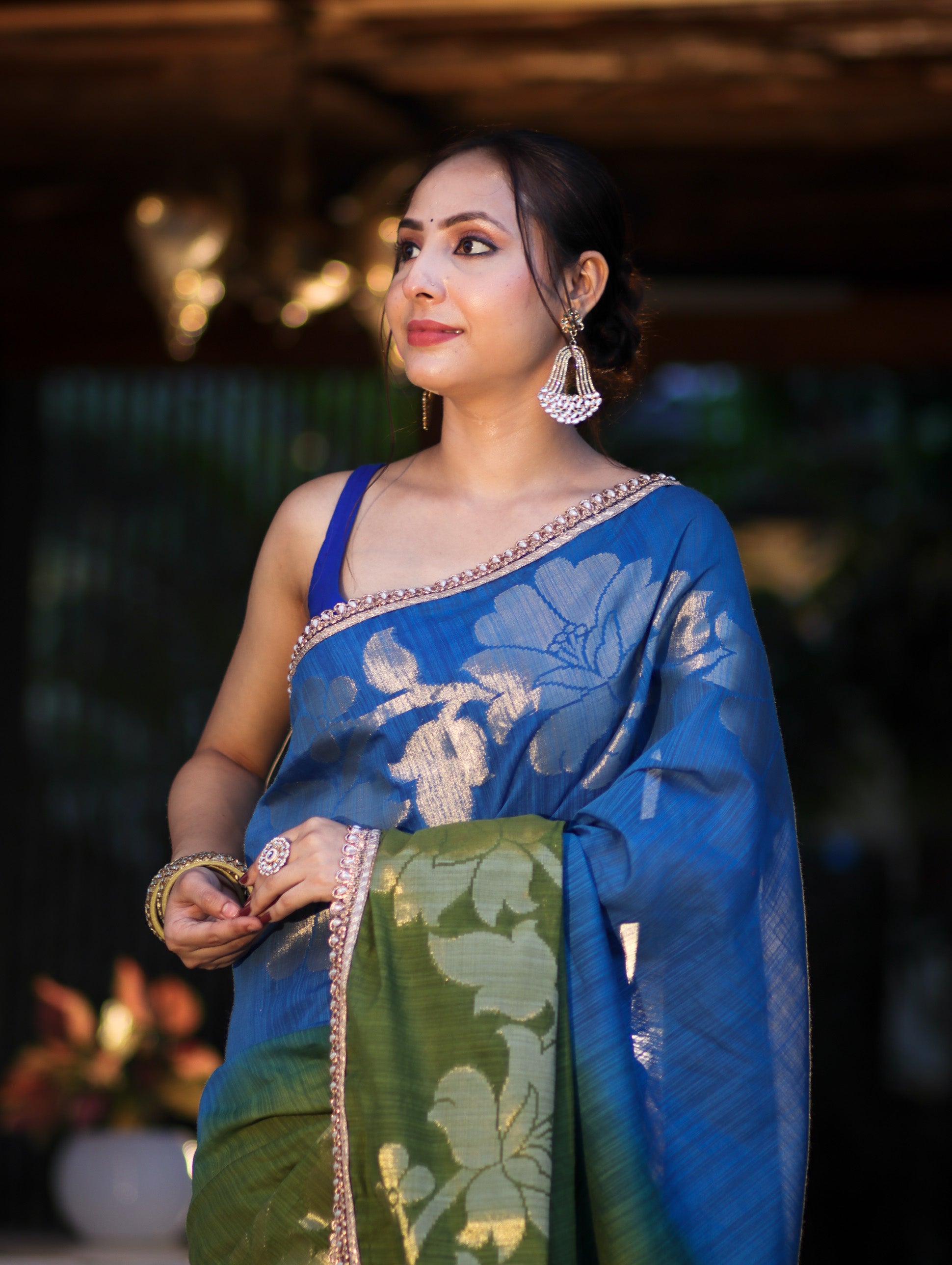 Banarasee Handloom Dual Color Cotton Silk Saree With Floral Zari Border & Lace-Blue & Green