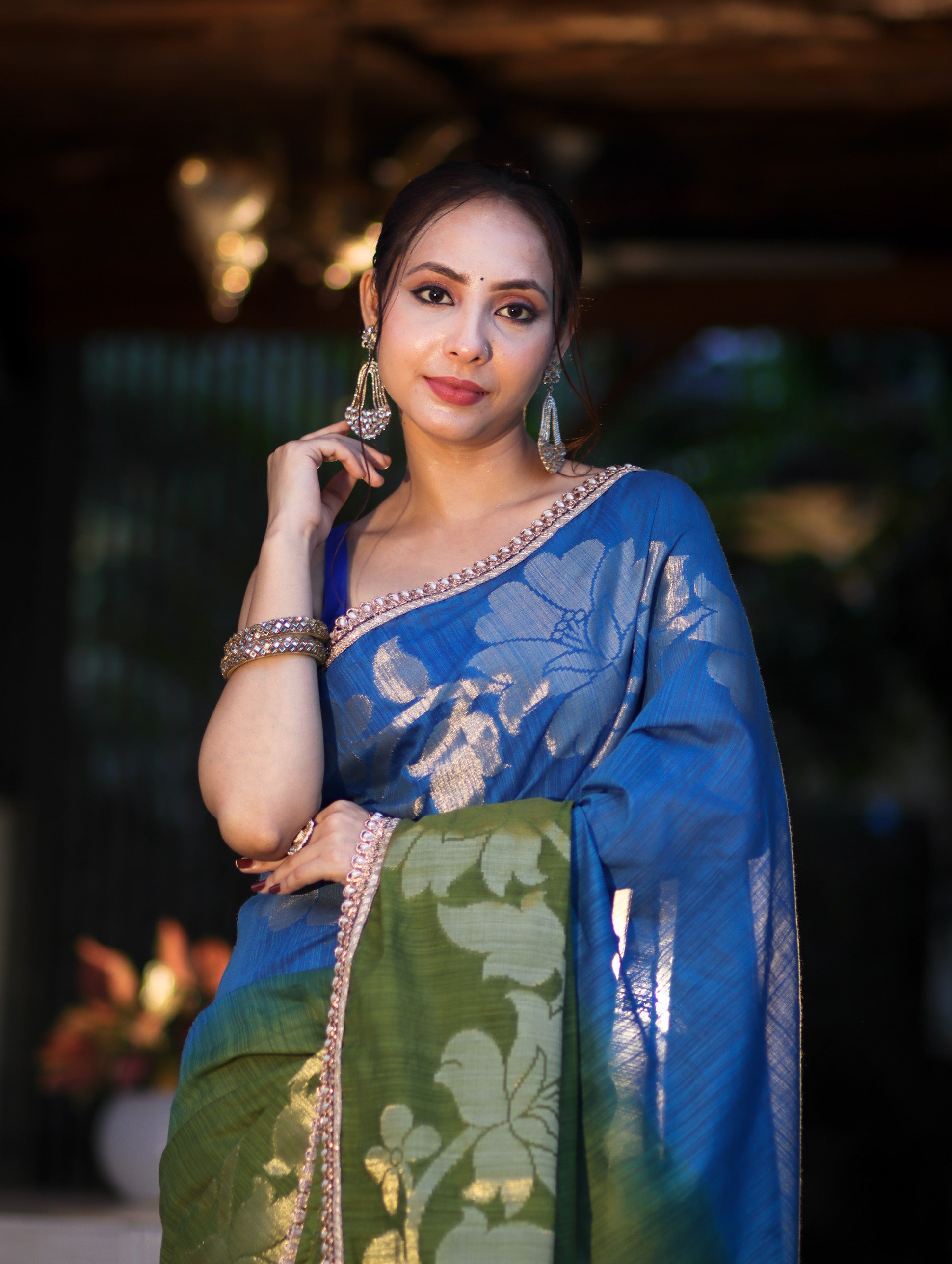 Banarasee Handloom Dual Color Cotton Silk Saree With Floral Zari Border & Lace-Blue & Green