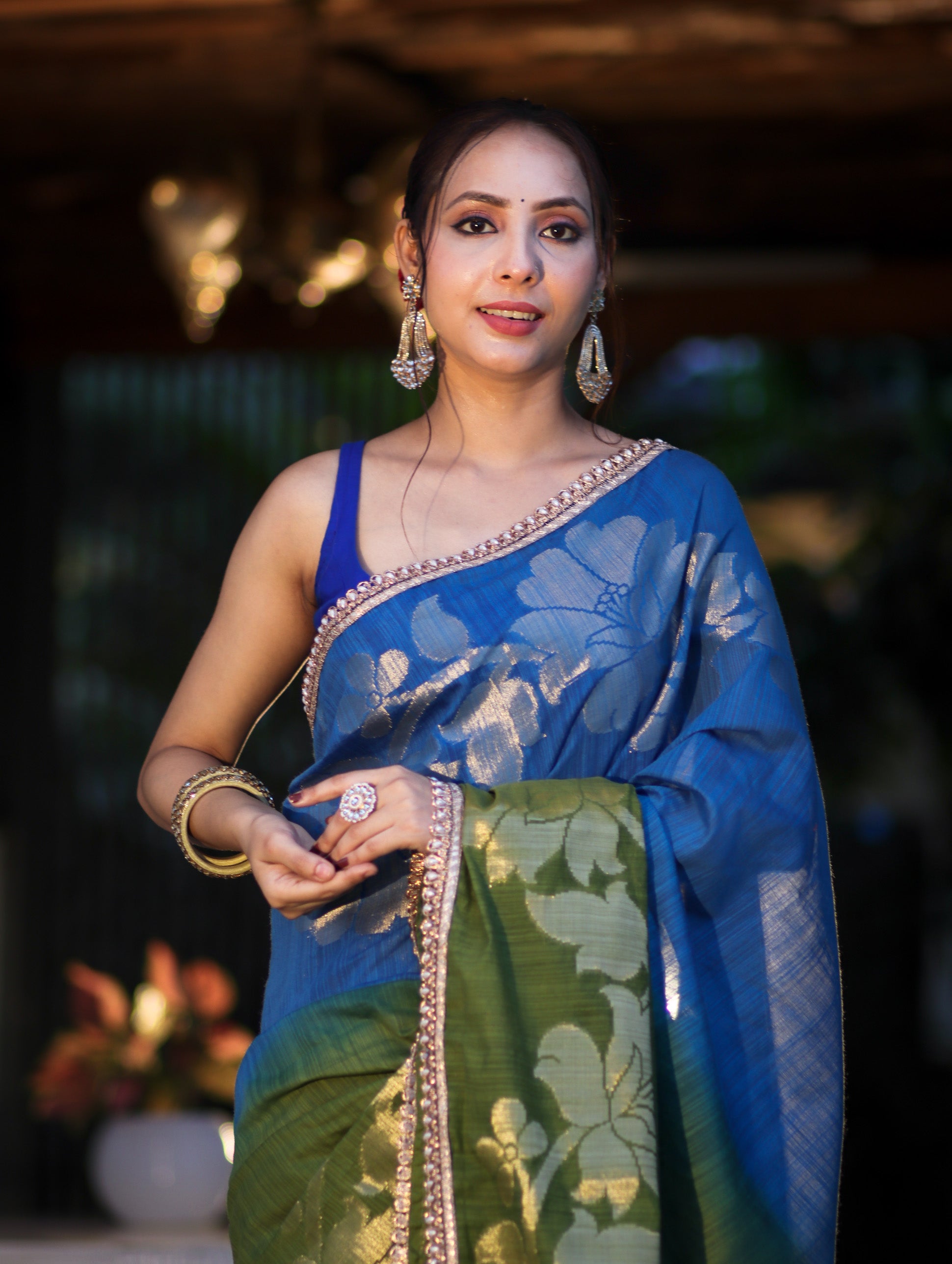 Banarasee Handloom Dual Color Cotton Silk Saree With Floral Zari Border & Lace-Blue & Green