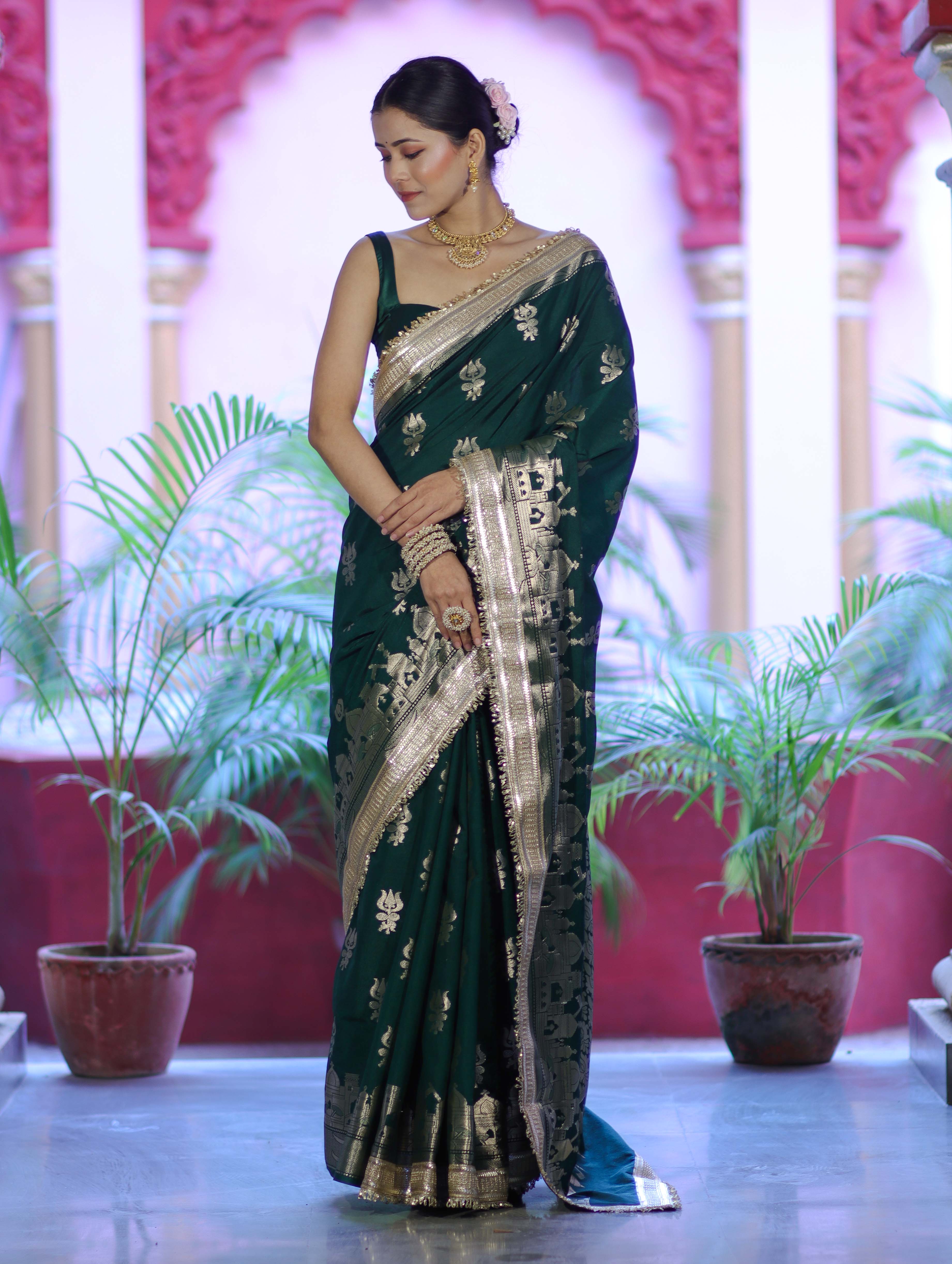 Banarasee Handloom Soft Silk Saree With Trishul Design Ganga Ghat Border & Lace-Green