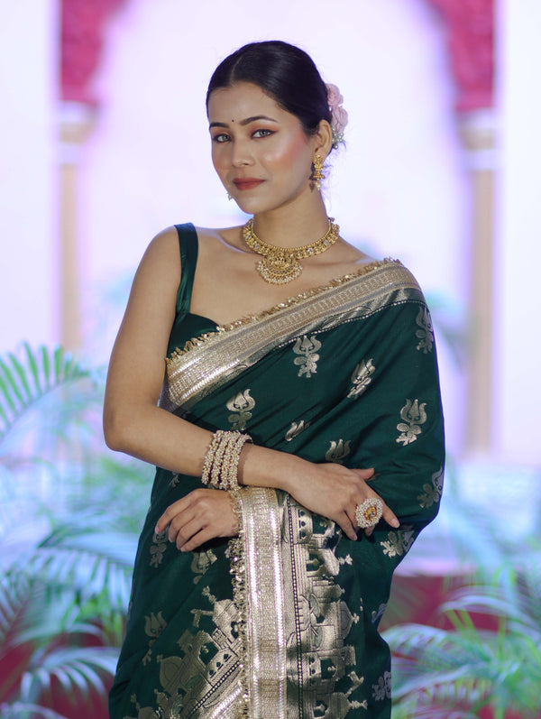 Banarasee Handloom Soft Silk Saree With Trishul Design Ganga Ghat Border & Lace-Green