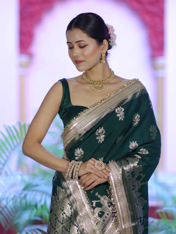 Banarasee Handloom Soft Silk Saree With Trishul Design Ganga Ghat Border & Lace-Green