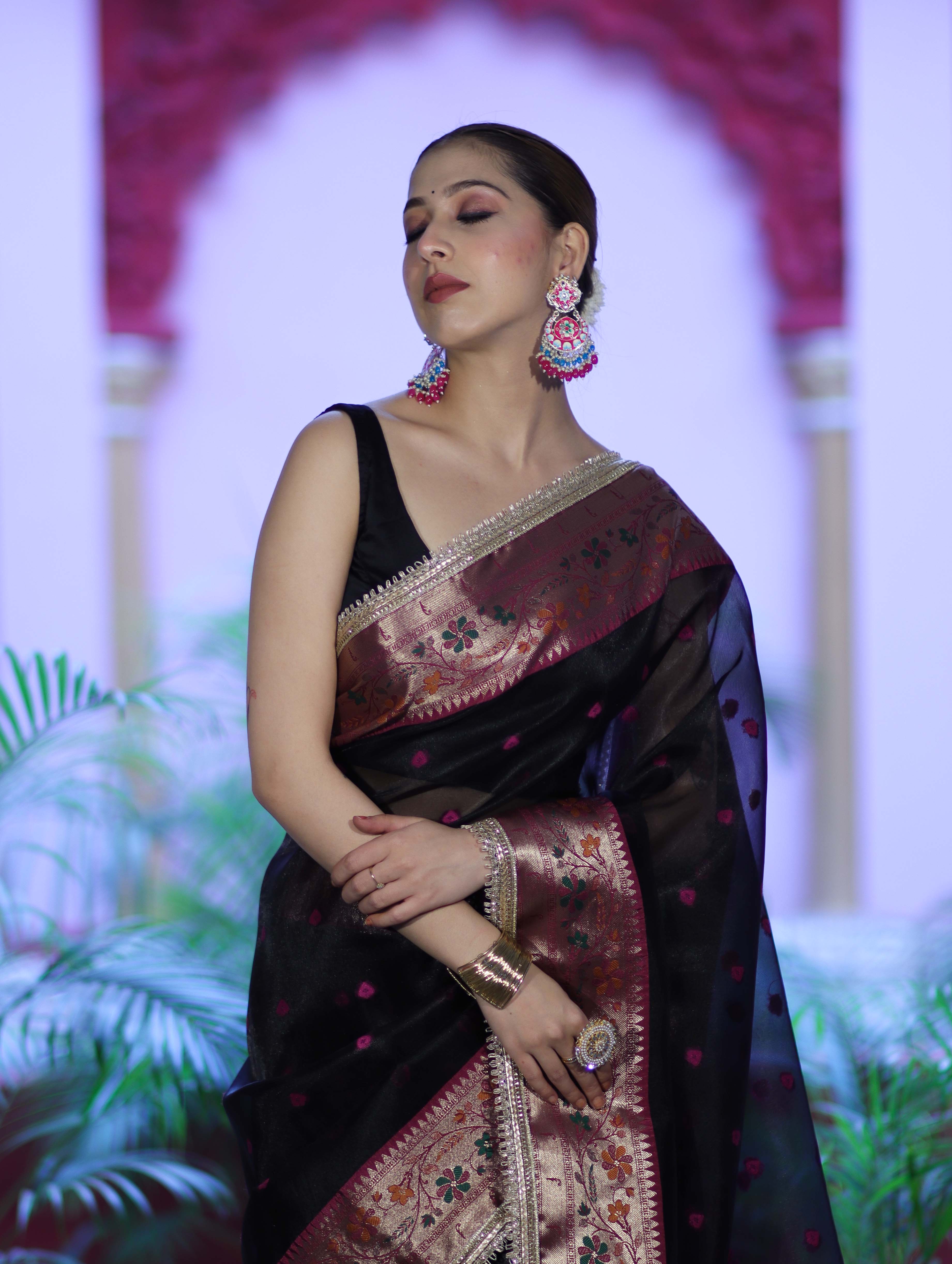 Banarasee Handloom Tissue Saree With Buti Design Contrast Border & Lace-Black