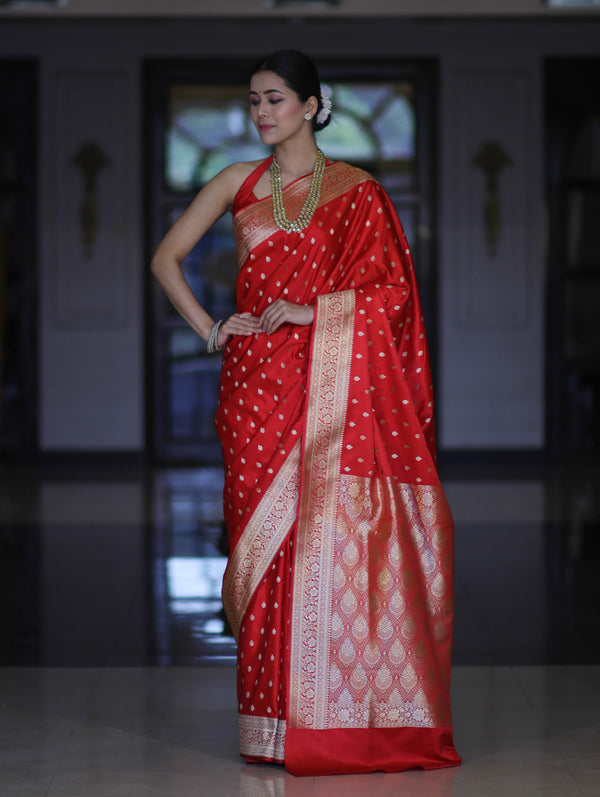 Banarasee Handloom Semi Katan Saree With Buti Work & Border-Red