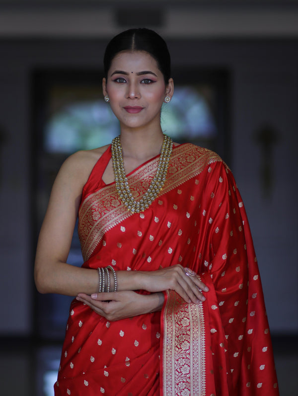 Banarasee Handloom Semi Katan Saree With Buti Work & Border-Red