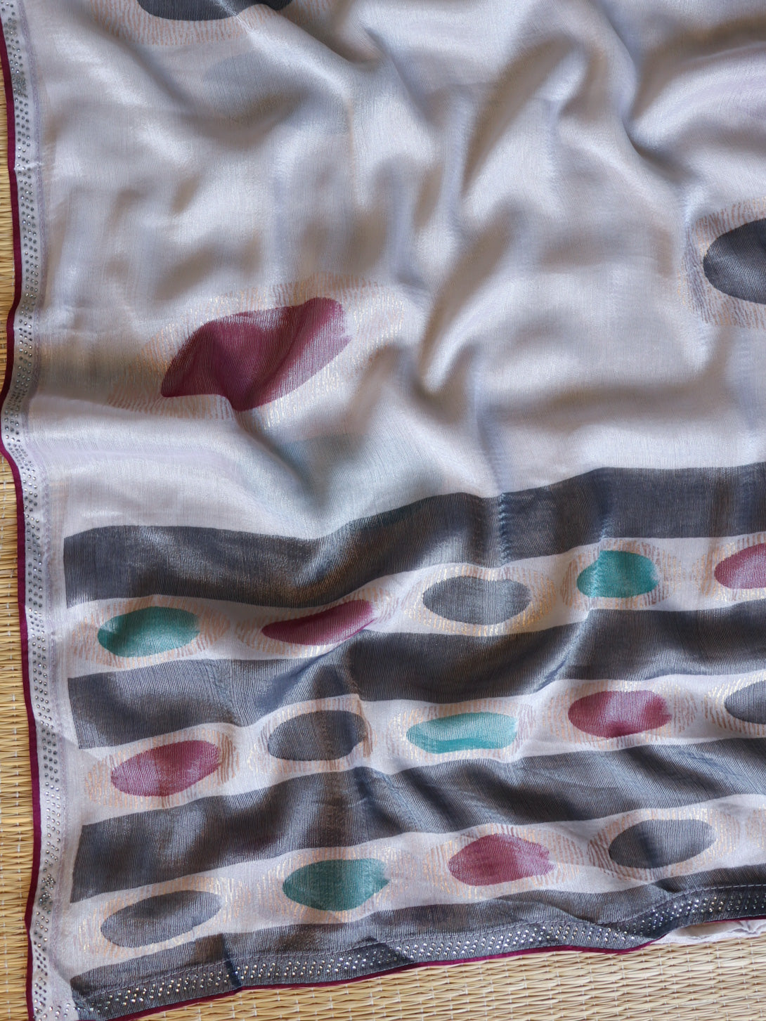 Banarasee Chiffon Saree With Swarovski Work & Contrast Blouse-Grey