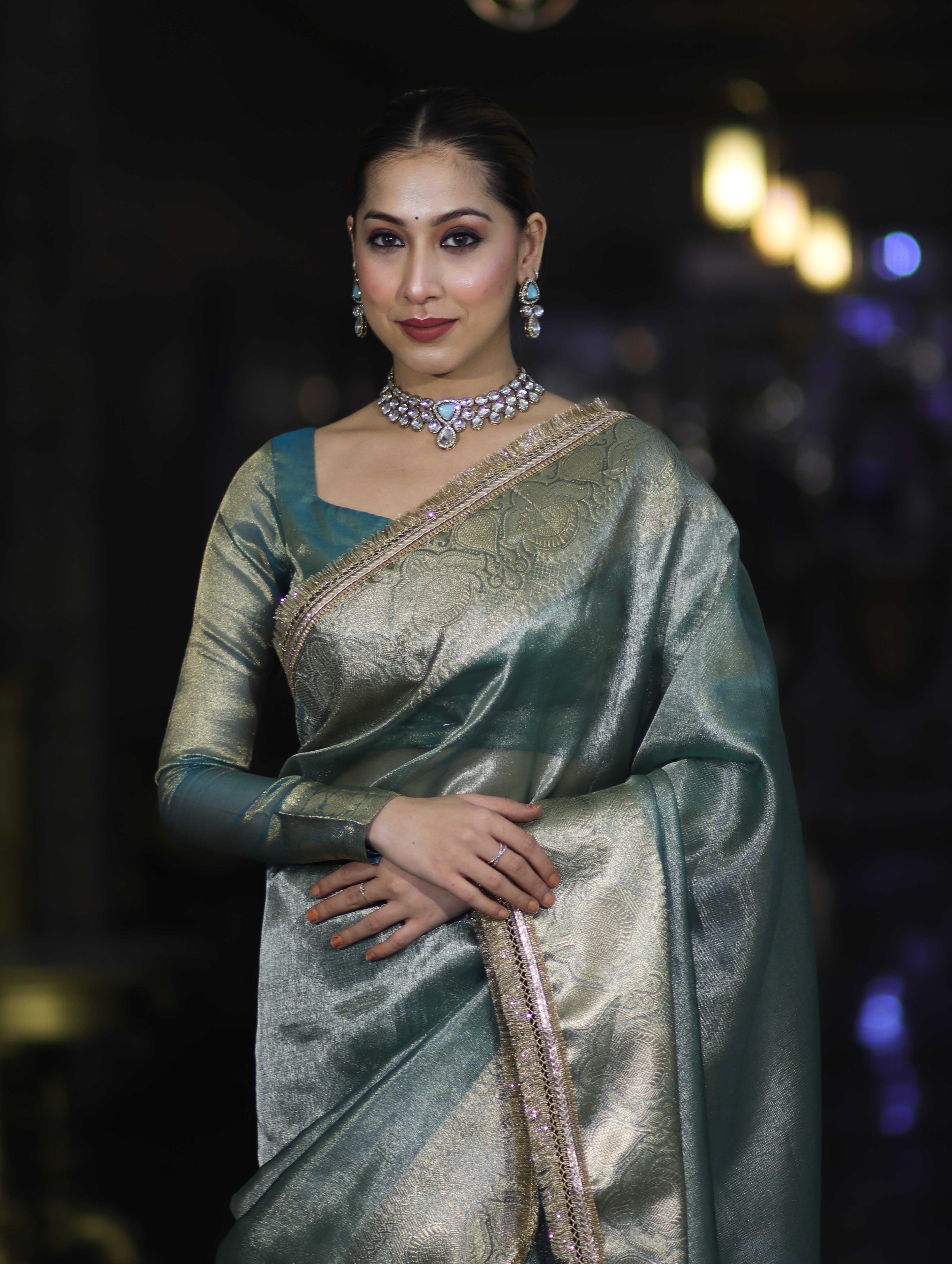 Banarasee Handloom Plain Tissue Saree With Zari Border & Lace-Green