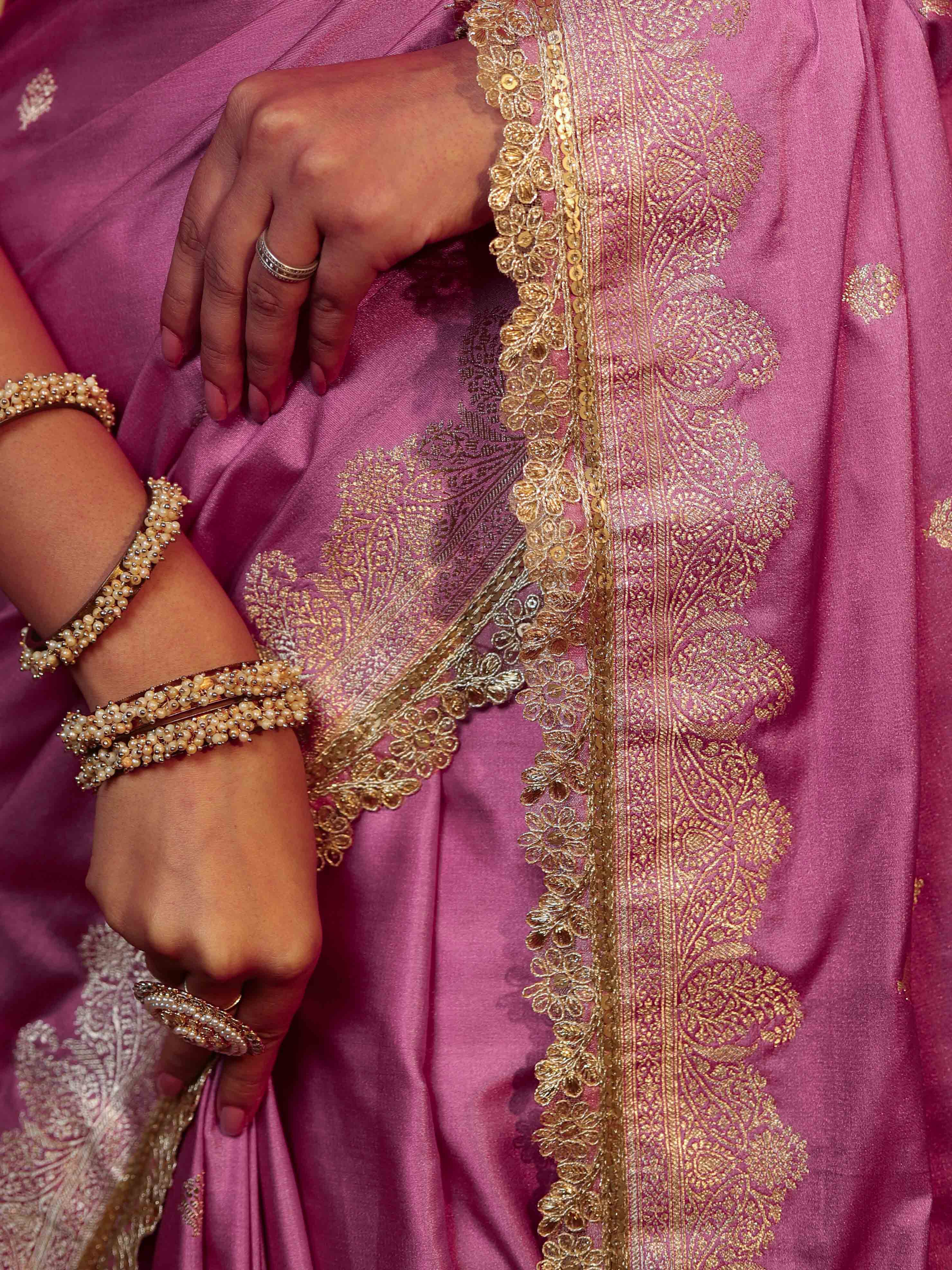 Banarasee Handwoven Semi Katan Saree With Zari Buti Design Border & Lace-Onion Pink