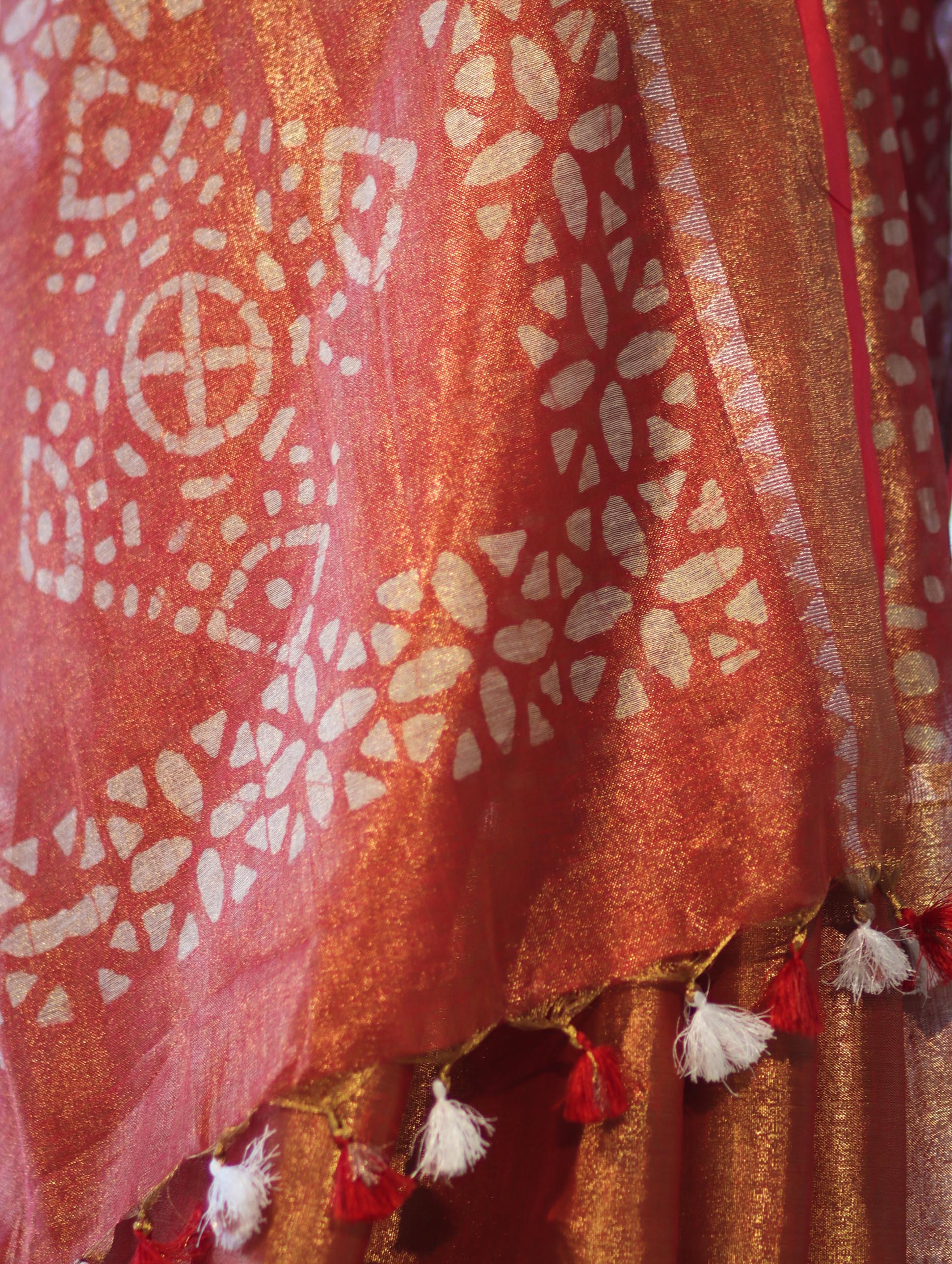 Bhagalpur Handloom Linen Tissue Batik Pattern Saree-Rust