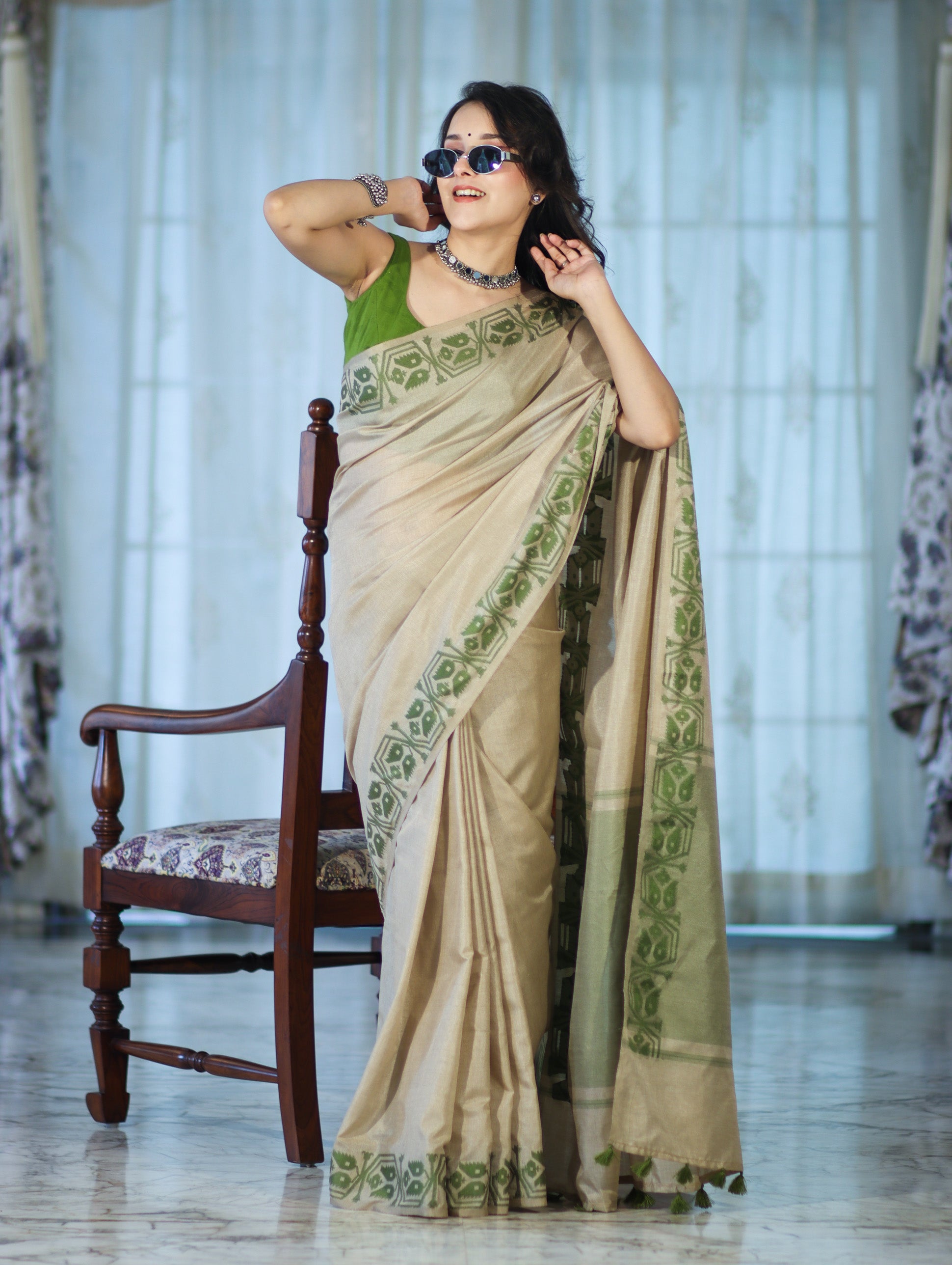Banarasee Handwoven Semi-Tussar Saree With Contrast Geometric Border-Beige & Green