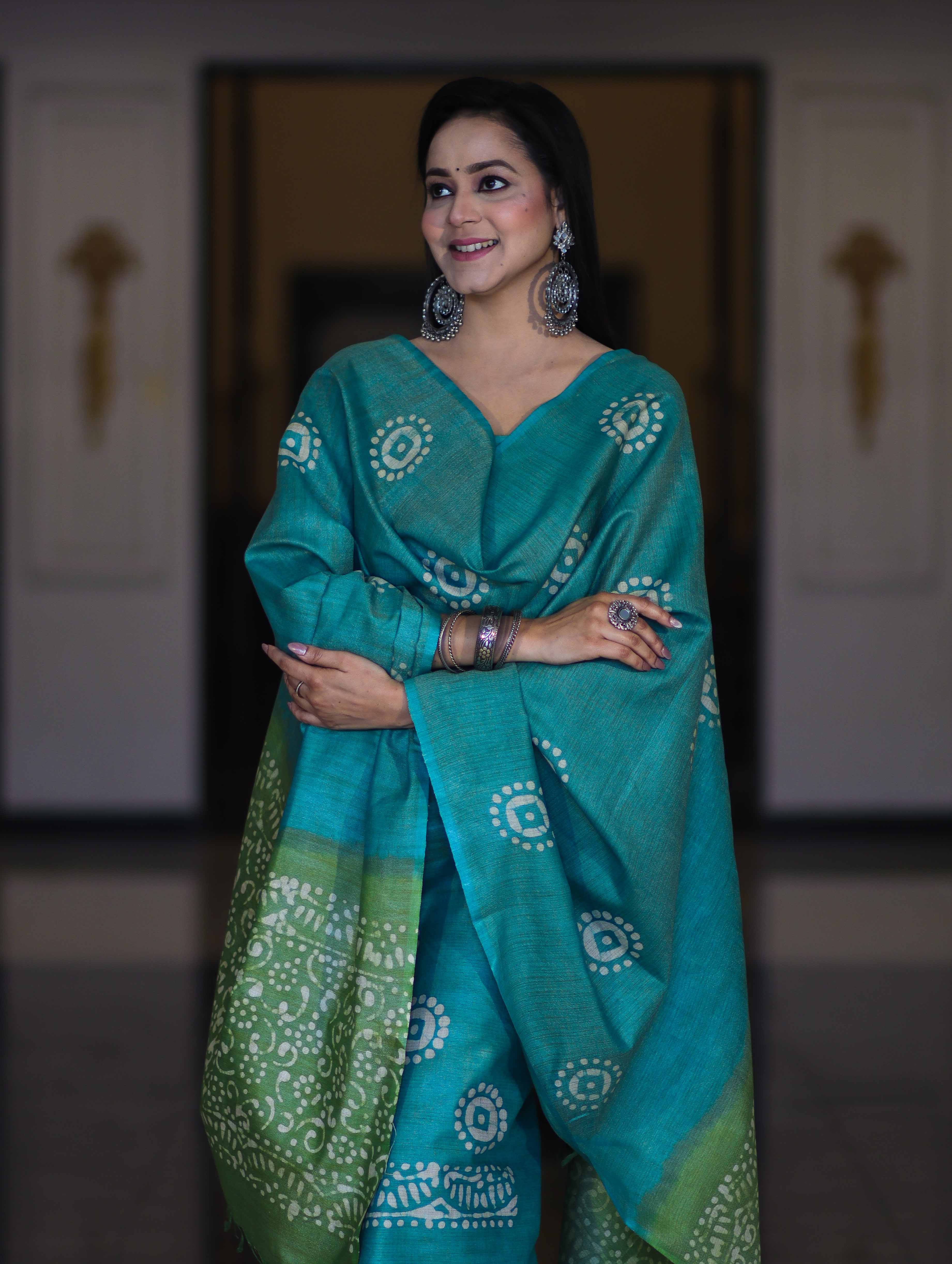 Pure Handloom Khadi Cotton Hand-Dyed Batik Pattern Salwar Kameez Dupatta Set-Green (Dual Shade)