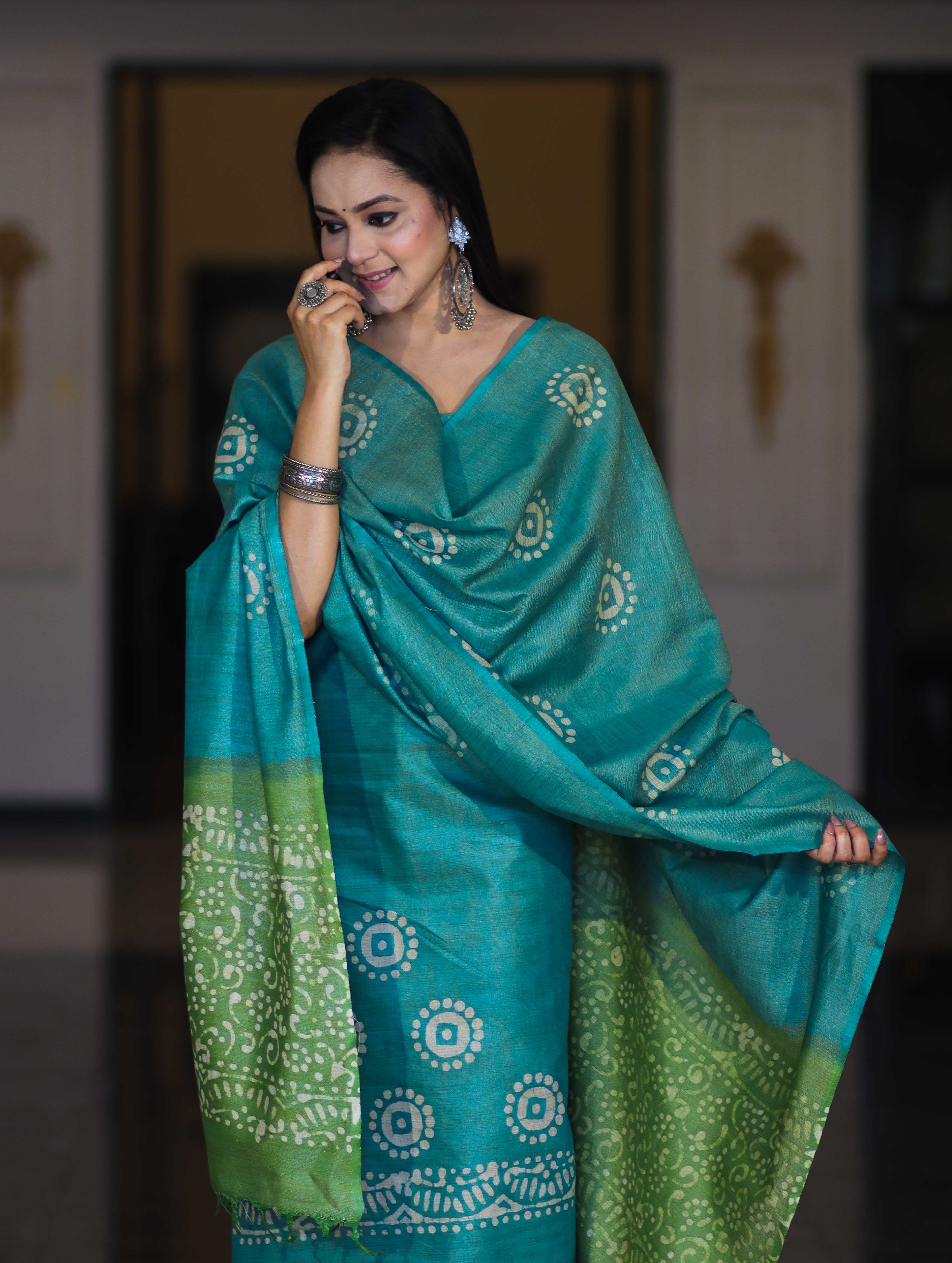 Pure Handloom Khadi Cotton Hand-Dyed Batik Pattern Salwar Kameez Dupatta Set-Green (Dual Shade)
