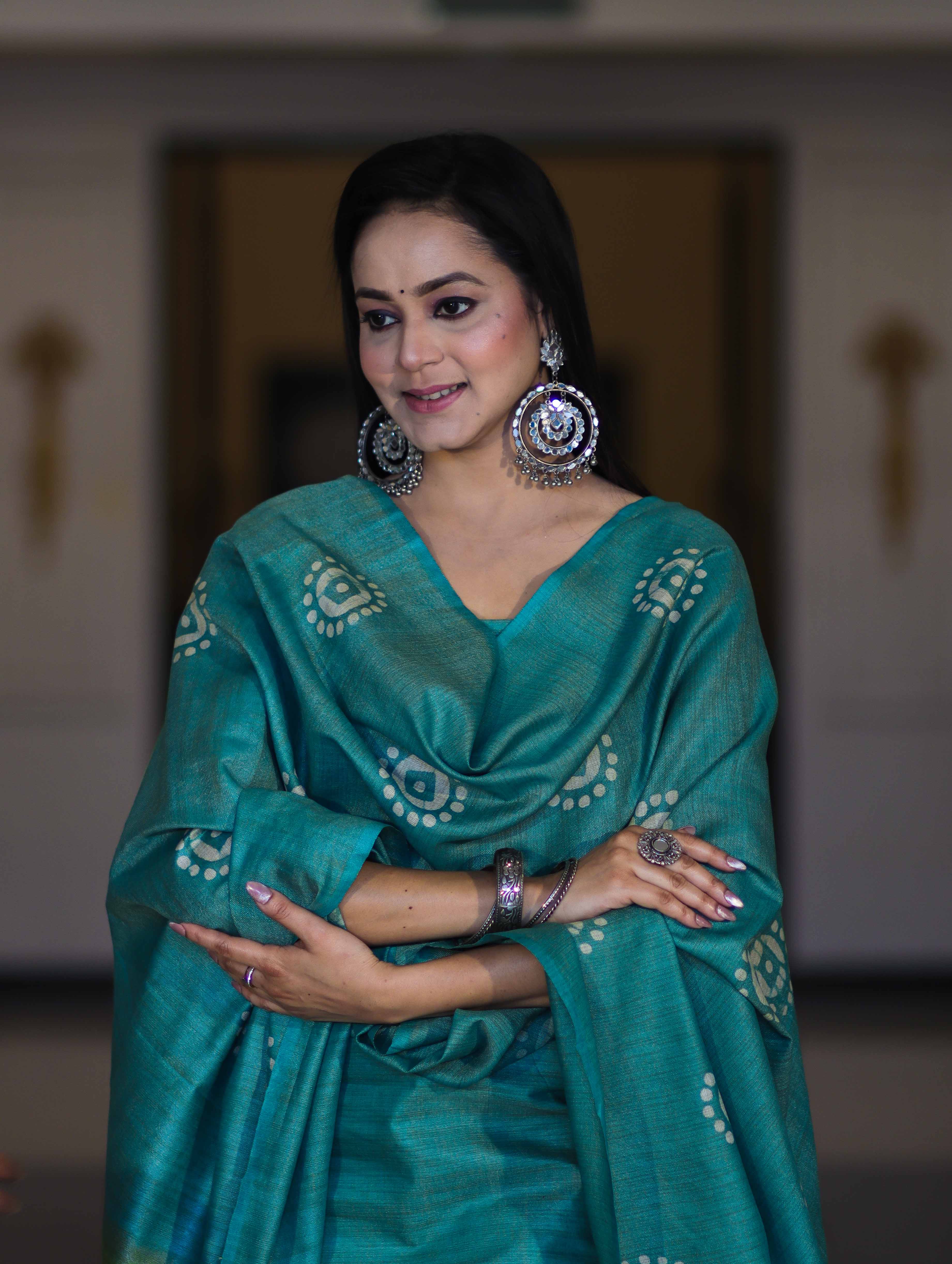 Pure Handloom Khadi Cotton Hand-Dyed Batik Pattern Salwar Kameez Dupatta Set-Green (Dual Shade)