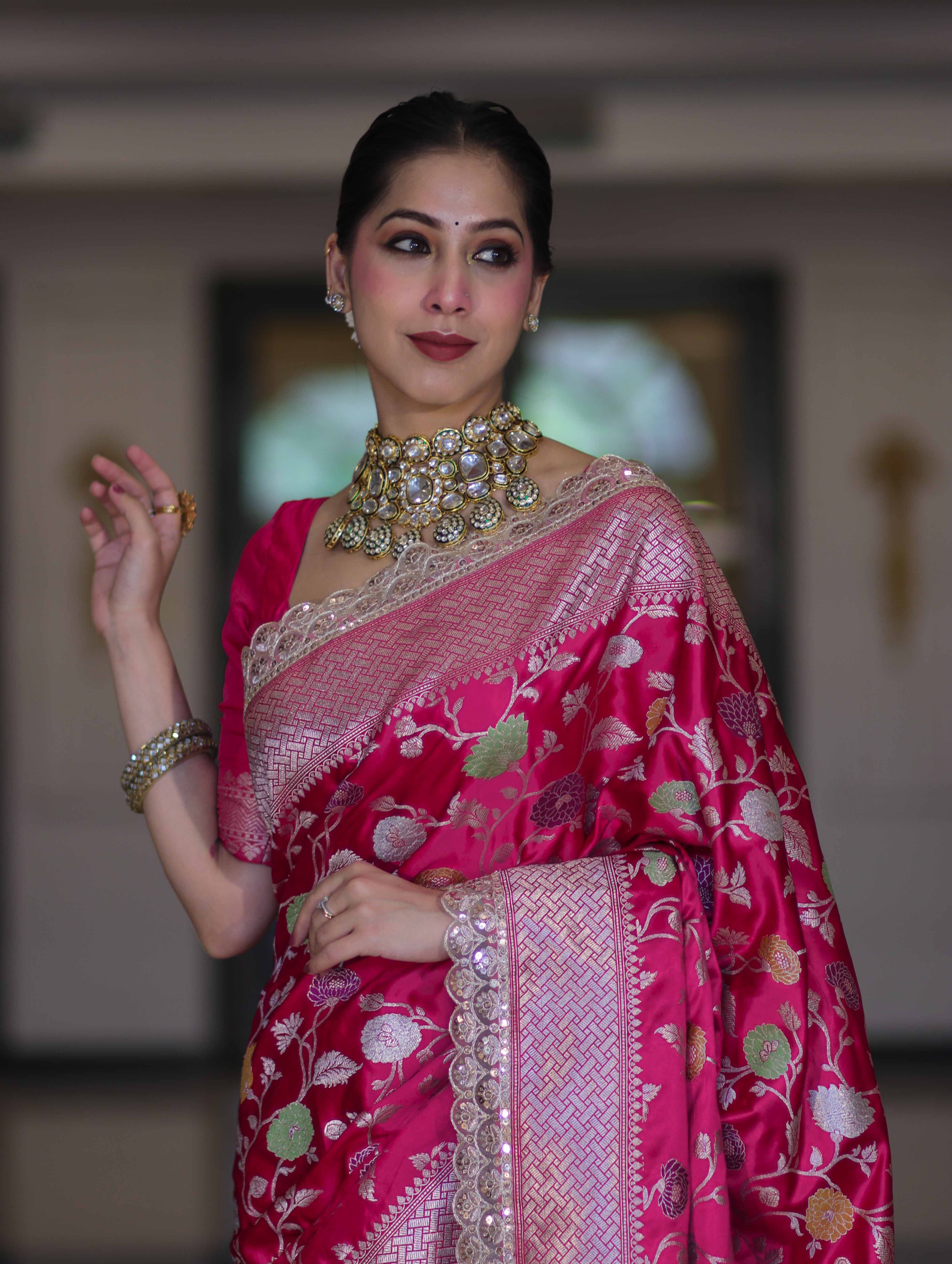Banarasee Handloom Mashru Silk Saree With Jaal Design & Lace Border-Fuchsia Pink