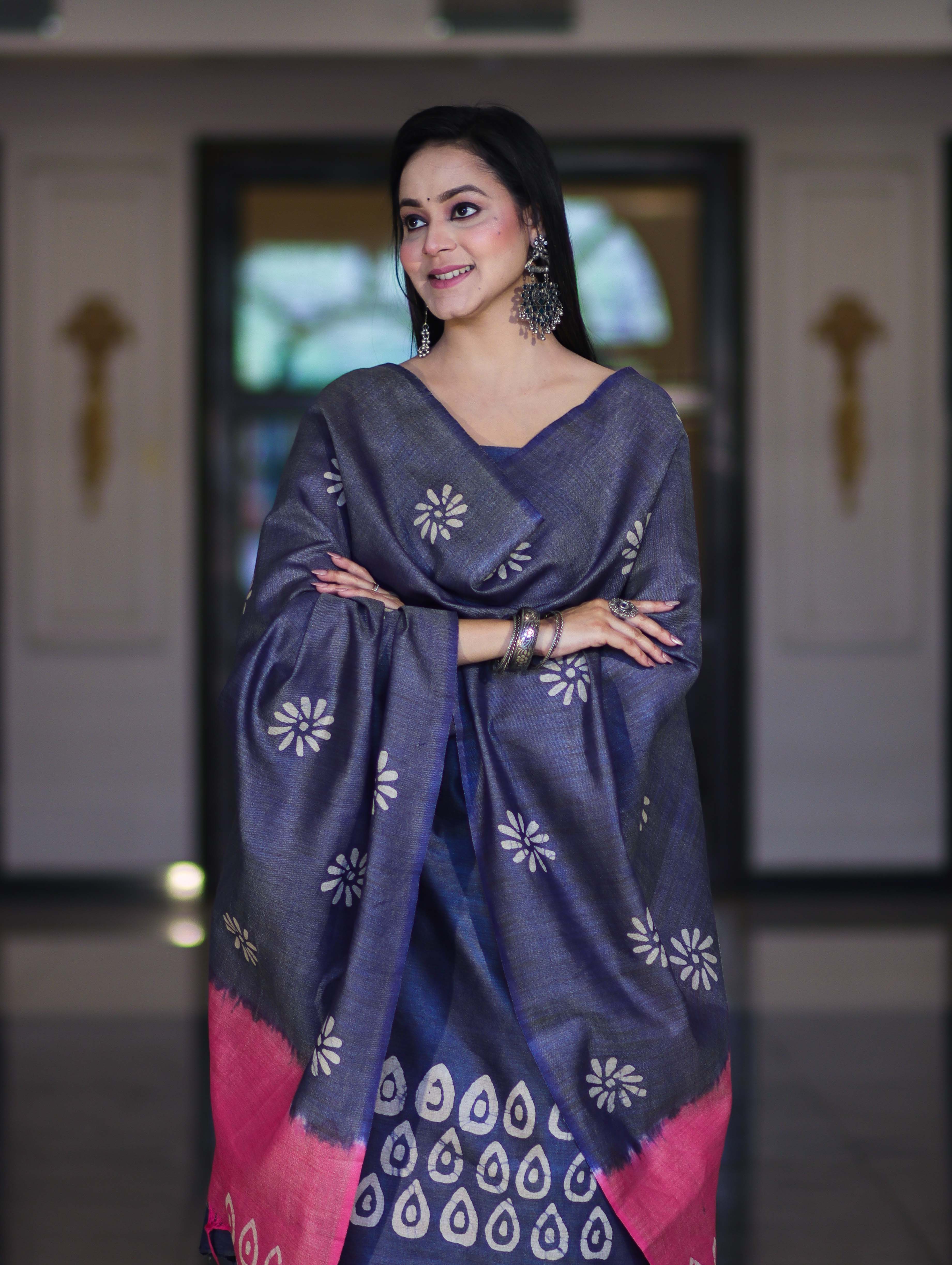 Pure Handloom Khadi Cotton Hand-Dyed Batik Pattern Salwar Kameez Dupatta Set-Blue & Pink