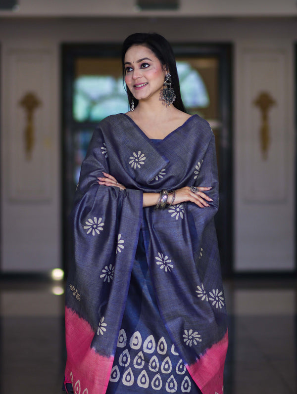 Pure Handloom Khadi Cotton Hand-Dyed Batik Pattern Salwar Kameez Dupatta Set-Blue & Pink