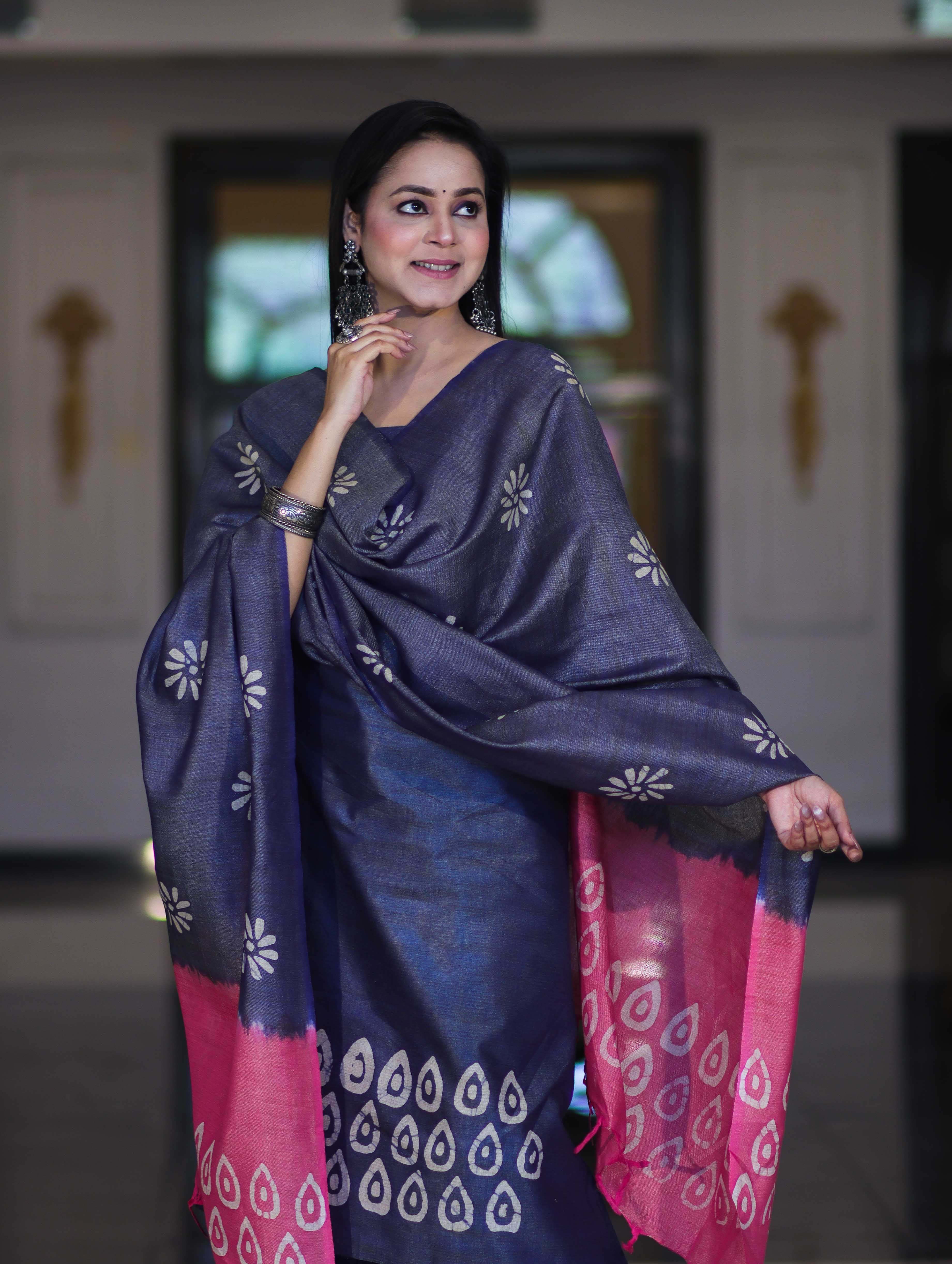 Pure Handloom Khadi Cotton Hand-Dyed Batik Pattern Salwar Kameez Dupatta Set-Blue & Pink