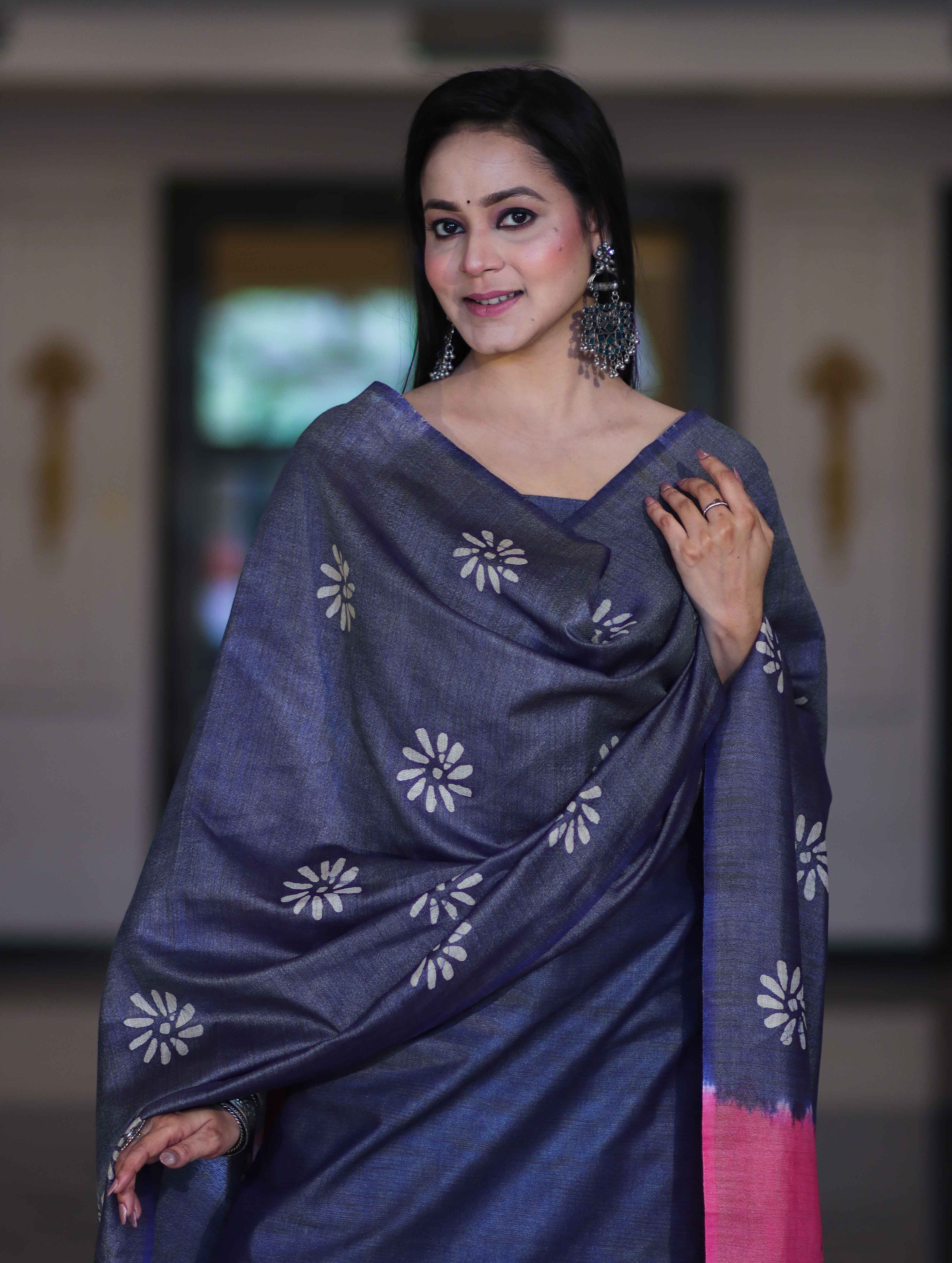 Pure Handloom Khadi Cotton Hand-Dyed Batik Pattern Salwar Kameez Dupatta Set-Blue & Pink