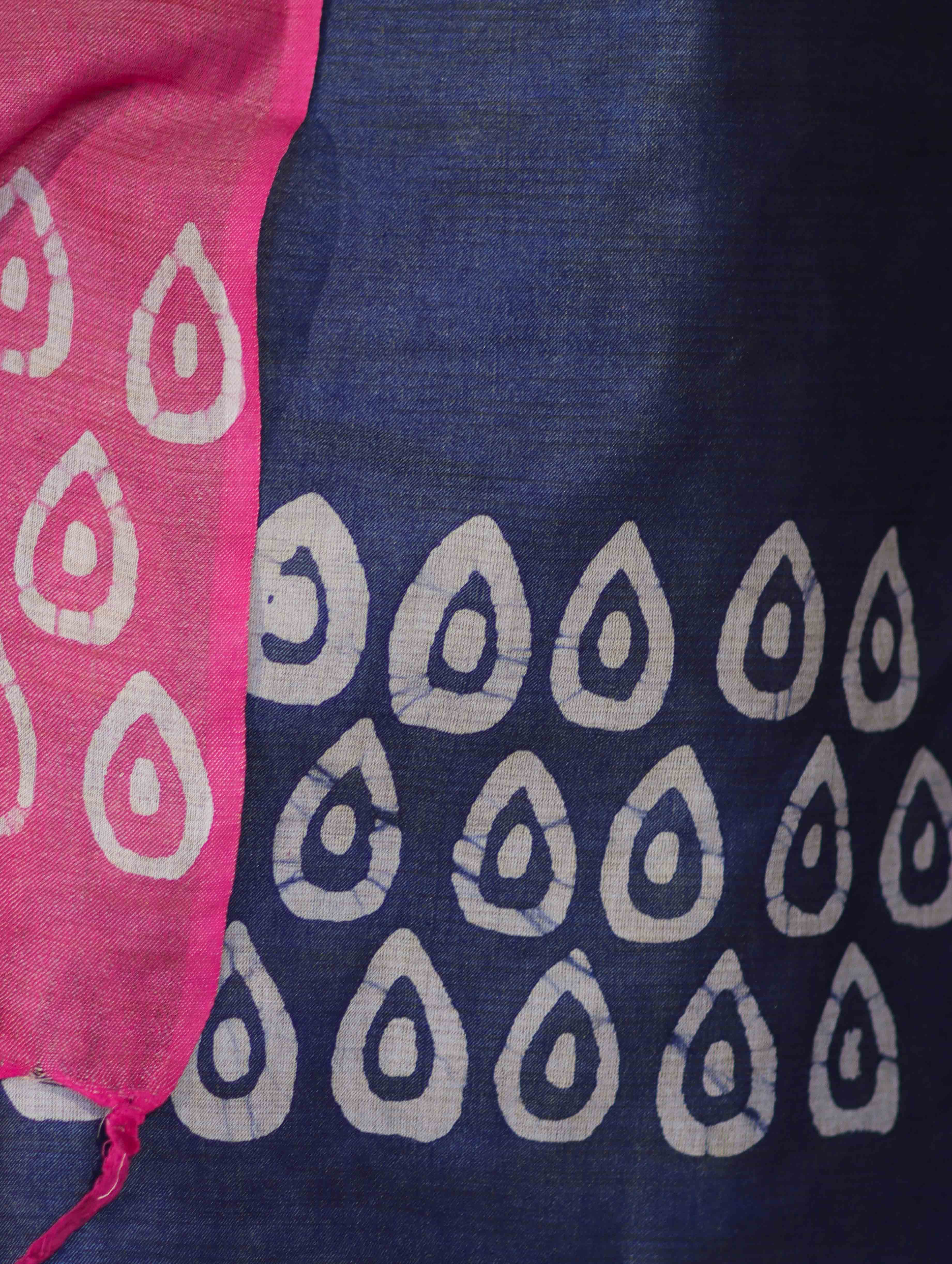 Pure Handloom Khadi Cotton Hand-Dyed Batik Pattern Salwar Kameez Dupatta Set-Blue & Pink