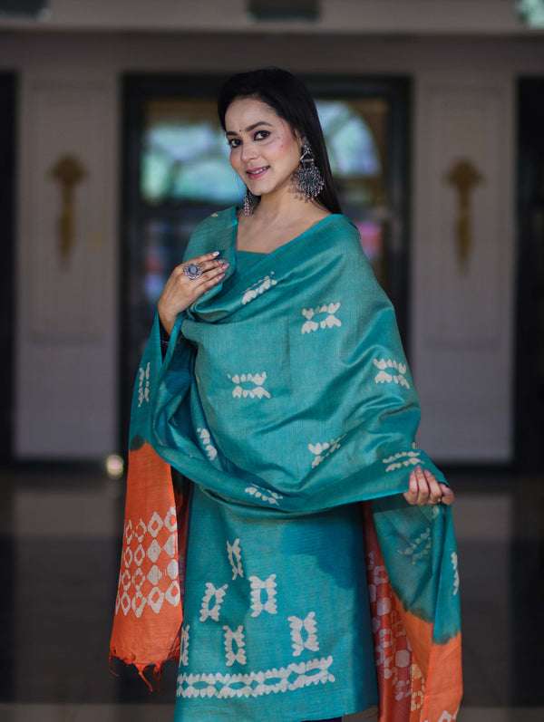Pure Handloom Khadi Cotton Hand-Dyed Batik Pattern Salwar Kameez Dupatta Set-Green & Orange