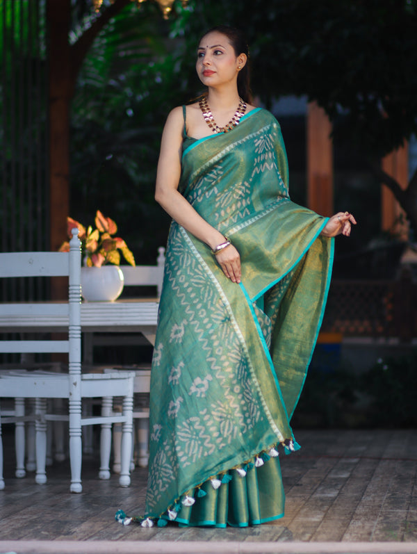 Bhagalpur Handloom Linen Tissue Batik Pattern Saree-Green
