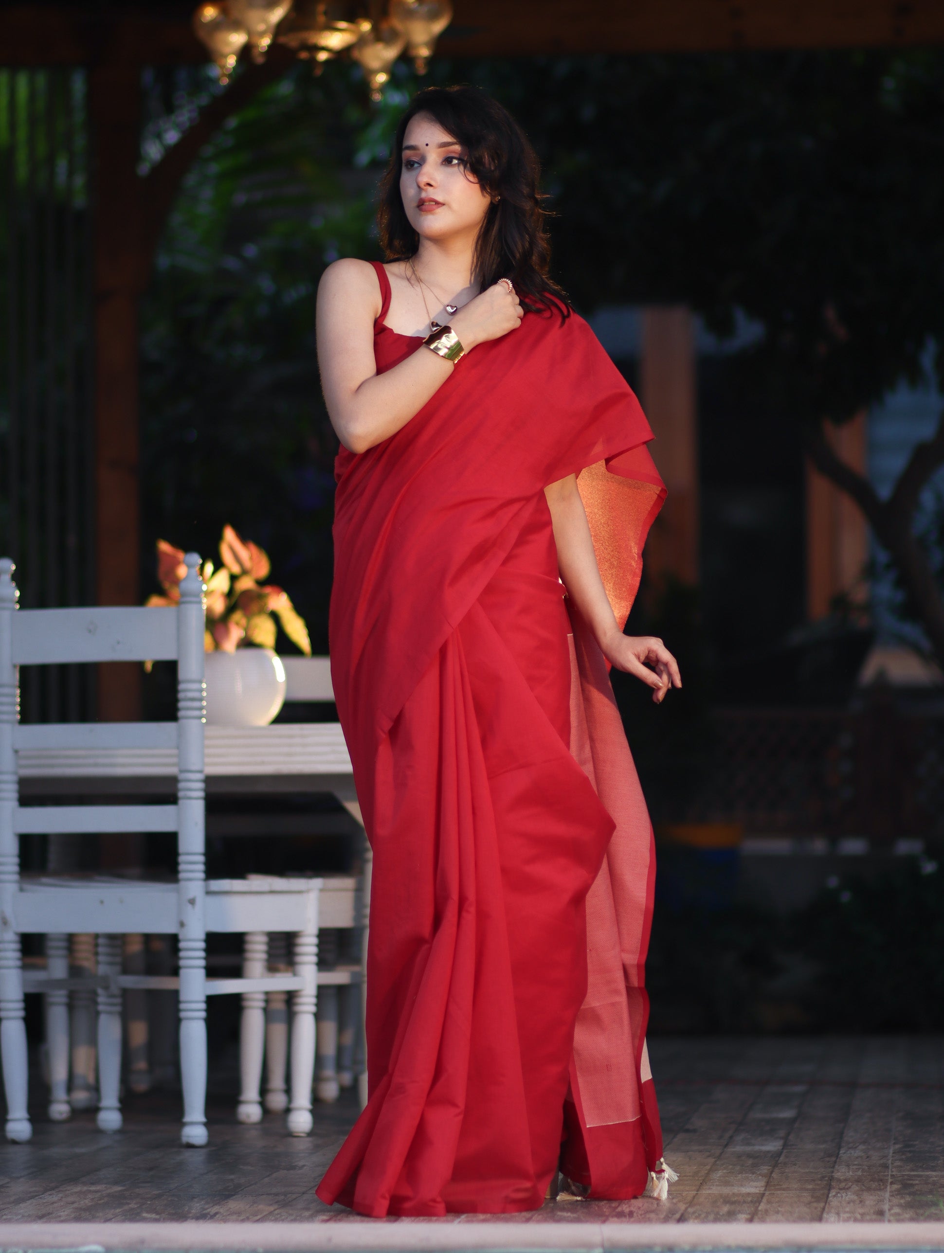 Banarasee Handloom Plain Cotton Silk Saree With Contrast Pallu-Red