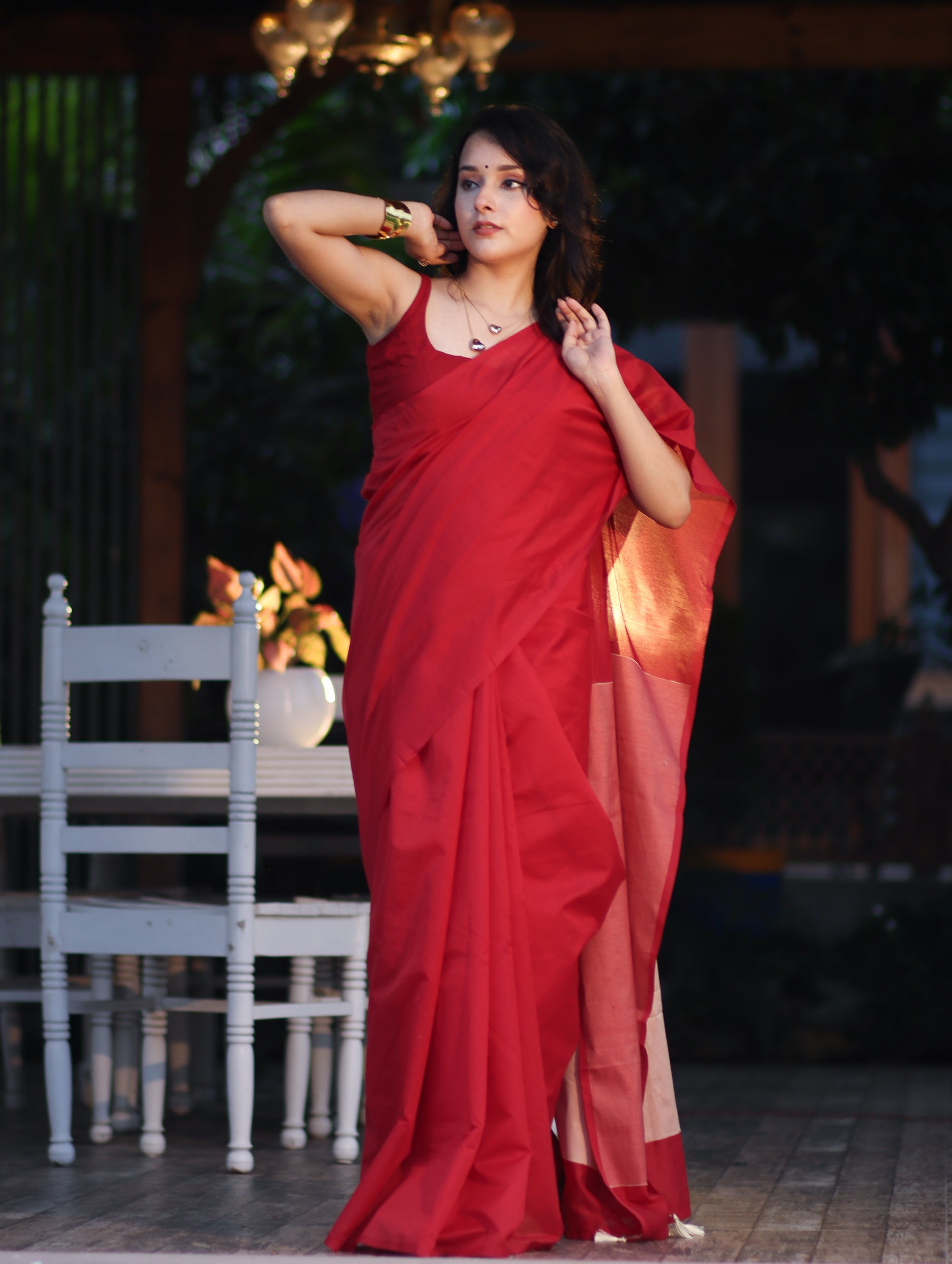 Banarasee Handloom Plain Cotton Silk Saree With Contrast Pallu-Red