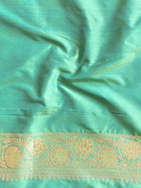 Banarasee Handwoven Semi-Katan Tanchoi Weaving Floral Border Saree-Green