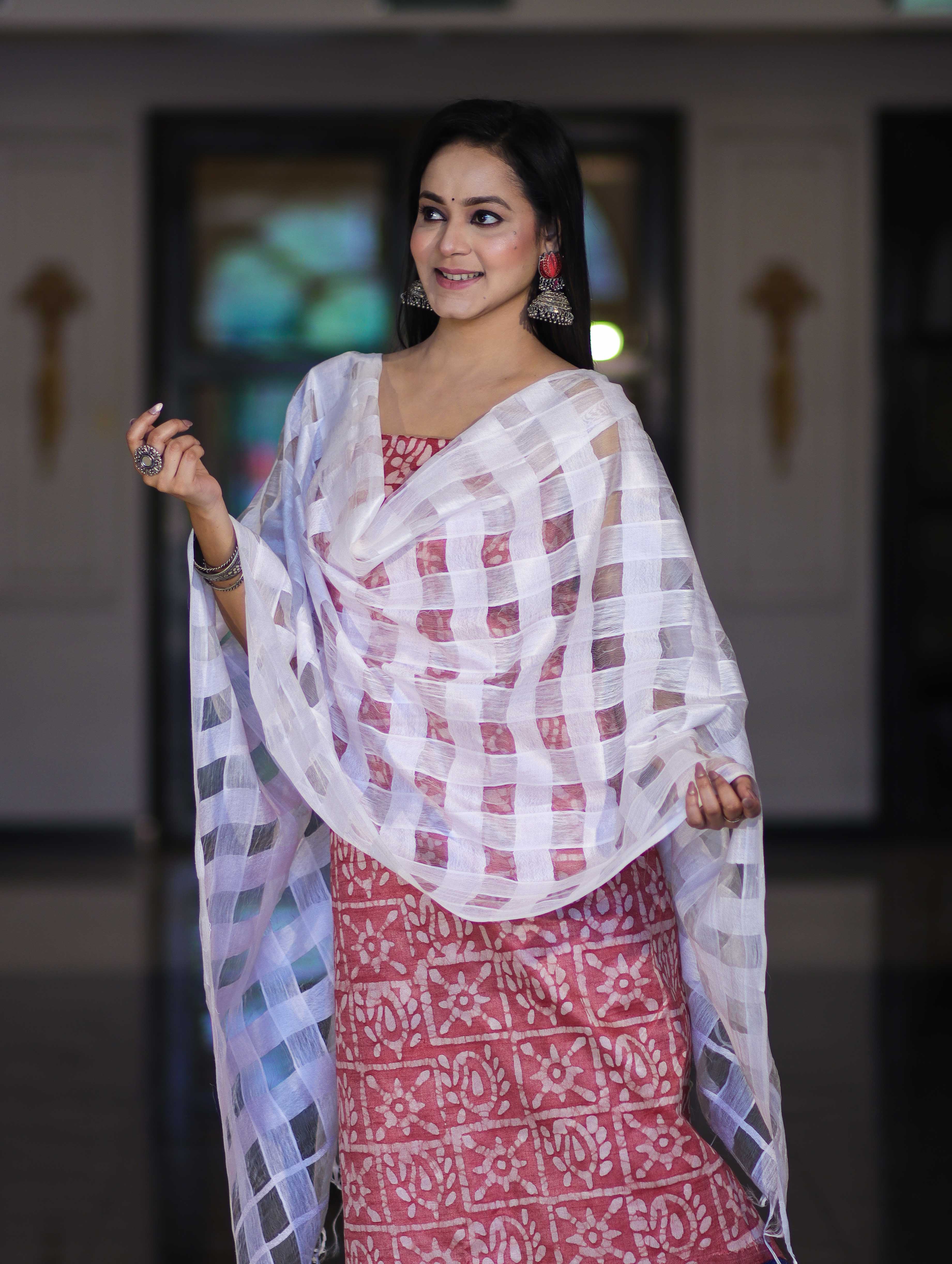 Handloom Block Printed Khadi Cotton Salwar Kameez With Dupatta Set-Red & White