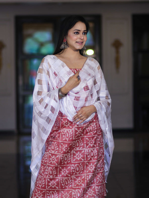 Handloom Block Printed Khadi Cotton Salwar Kameez With Dupatta Set-Red & White