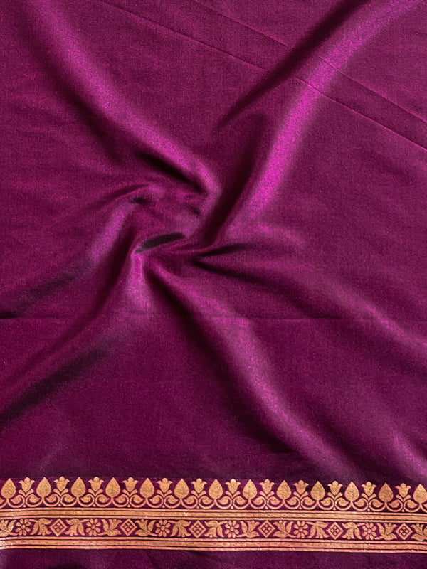Banarasee Handwoven Semi-Katan Tanchoi Weaving Floral Border Saree-Wine