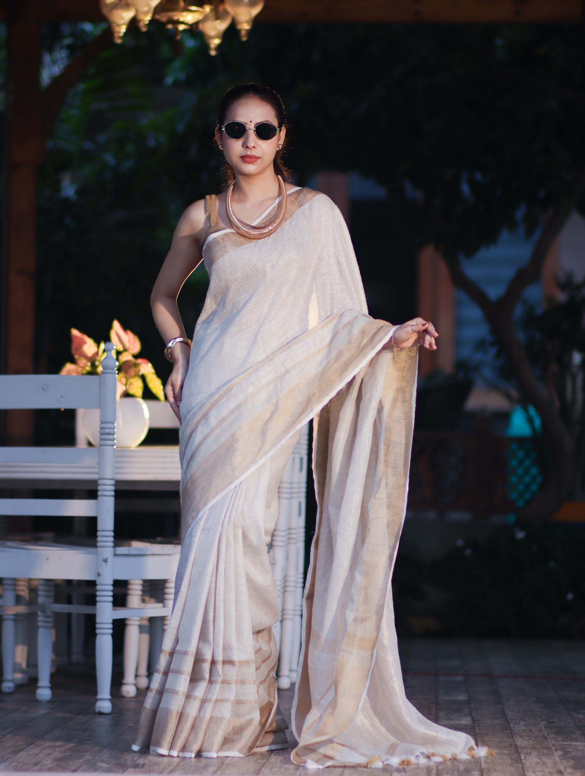 Banarasee Handloom Pure Linen Saree With Gold Zari Border-Off White