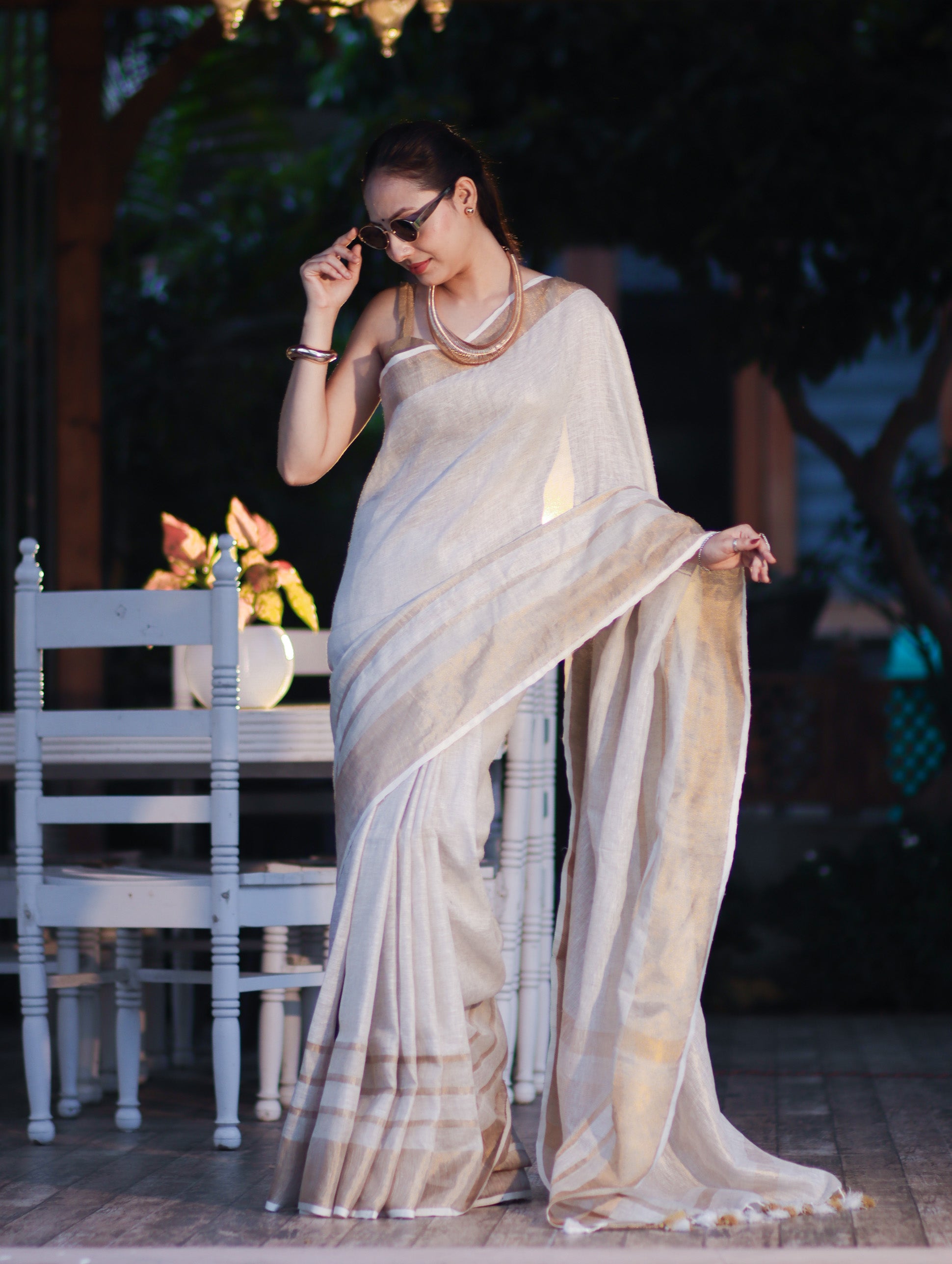 Banarasee Handloom Pure Linen Saree With Gold Zari Border-Off White