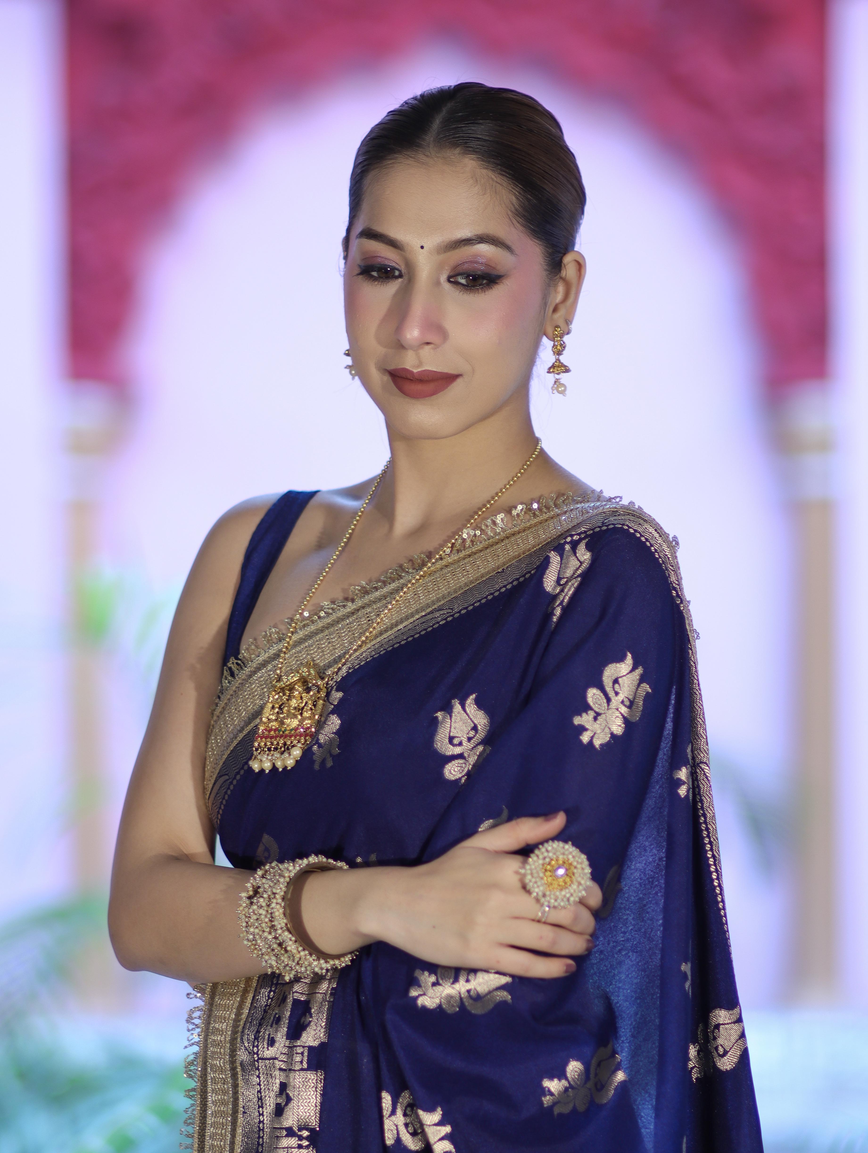 Banarasee Handloom Soft Silk Saree With Trishul Design Ganga Ghat Border & Lace-Blue