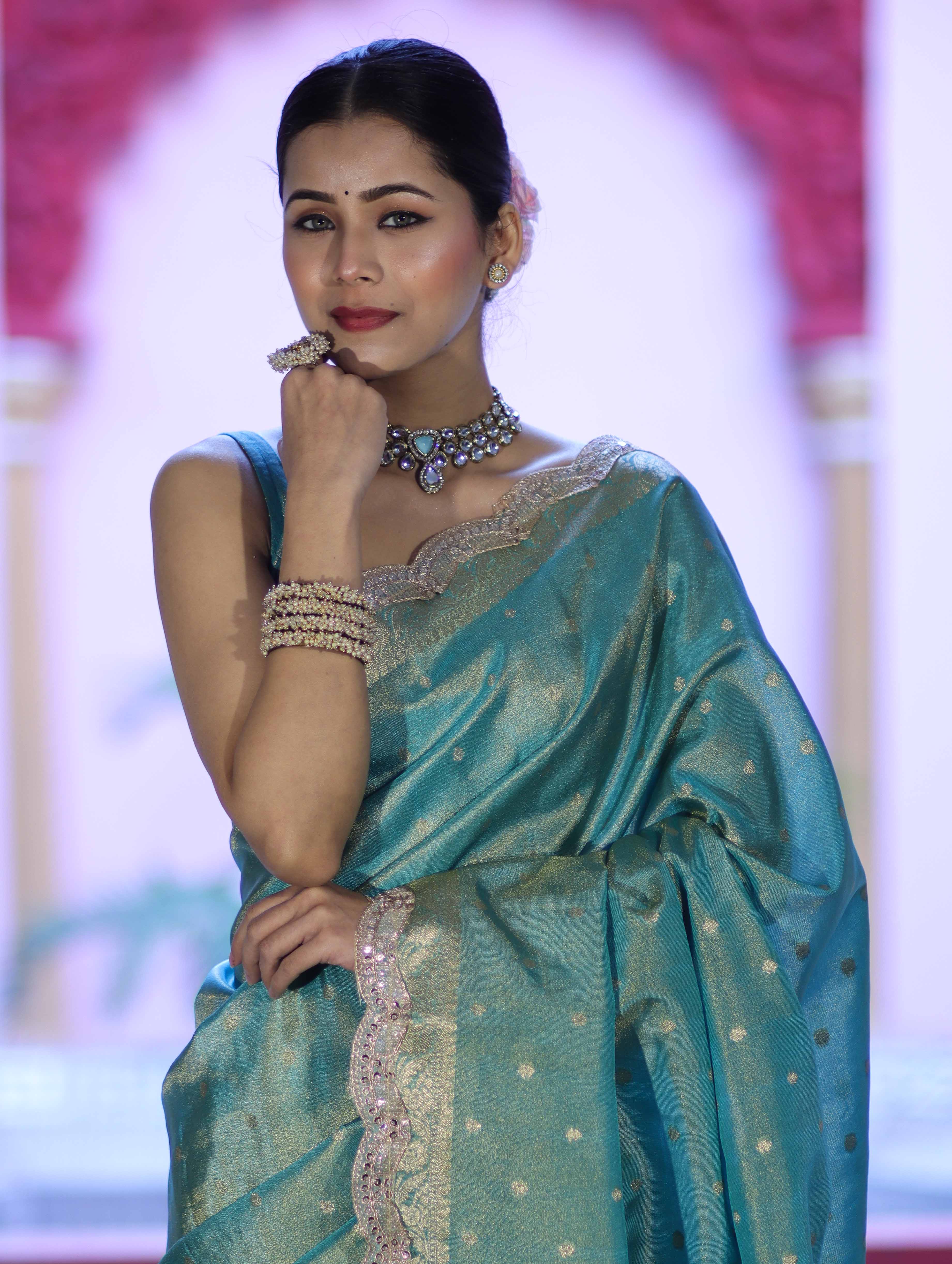 Banarasee Handloom Dual Tone Shimmer Tissue Saree With Buti Design Zari Border & Lace-Pastel Green