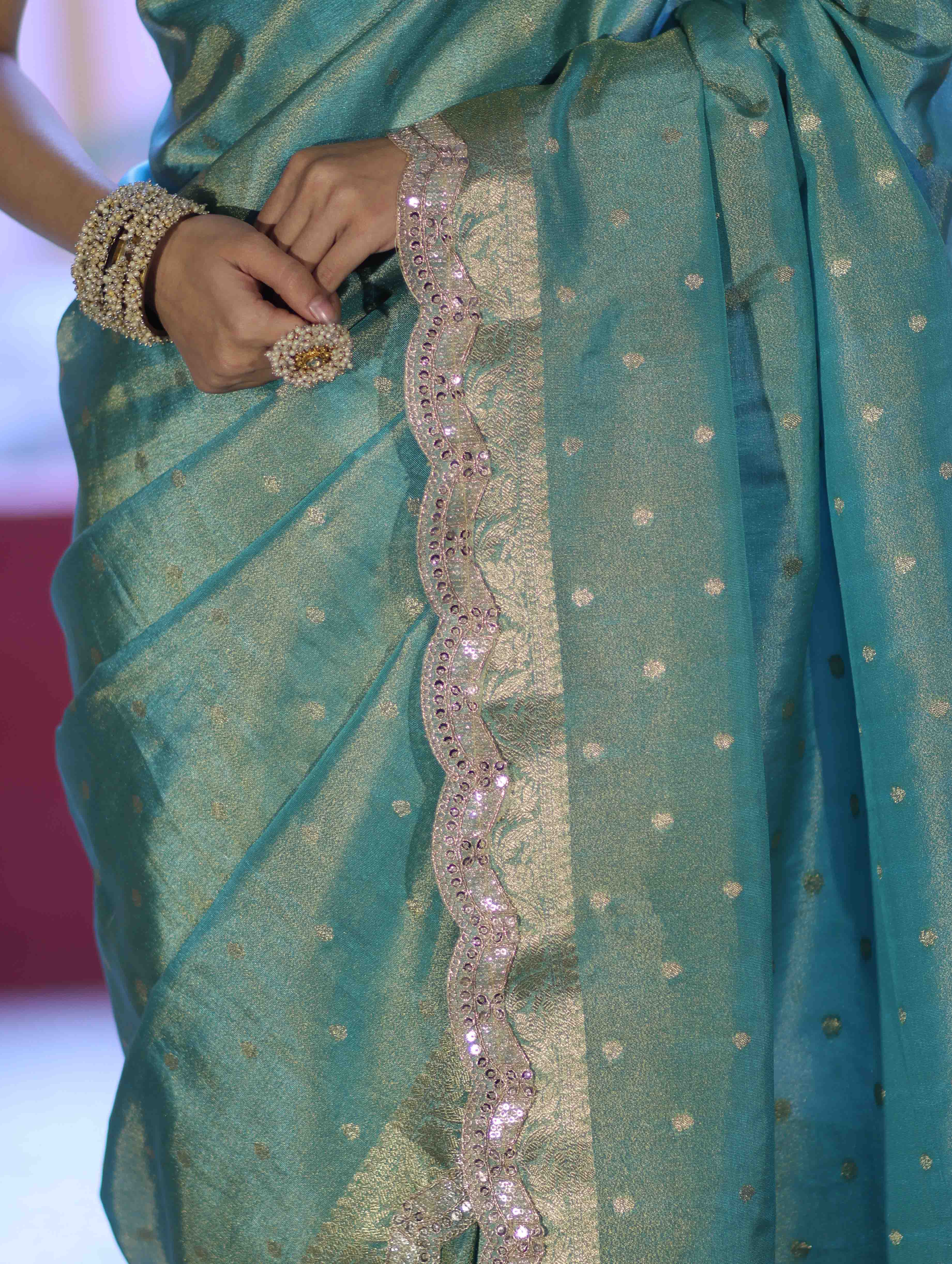 Banarasee Handloom Dual Tone Shimmer Tissue Saree With Buti Design Zari Border & Lace-Pastel Green