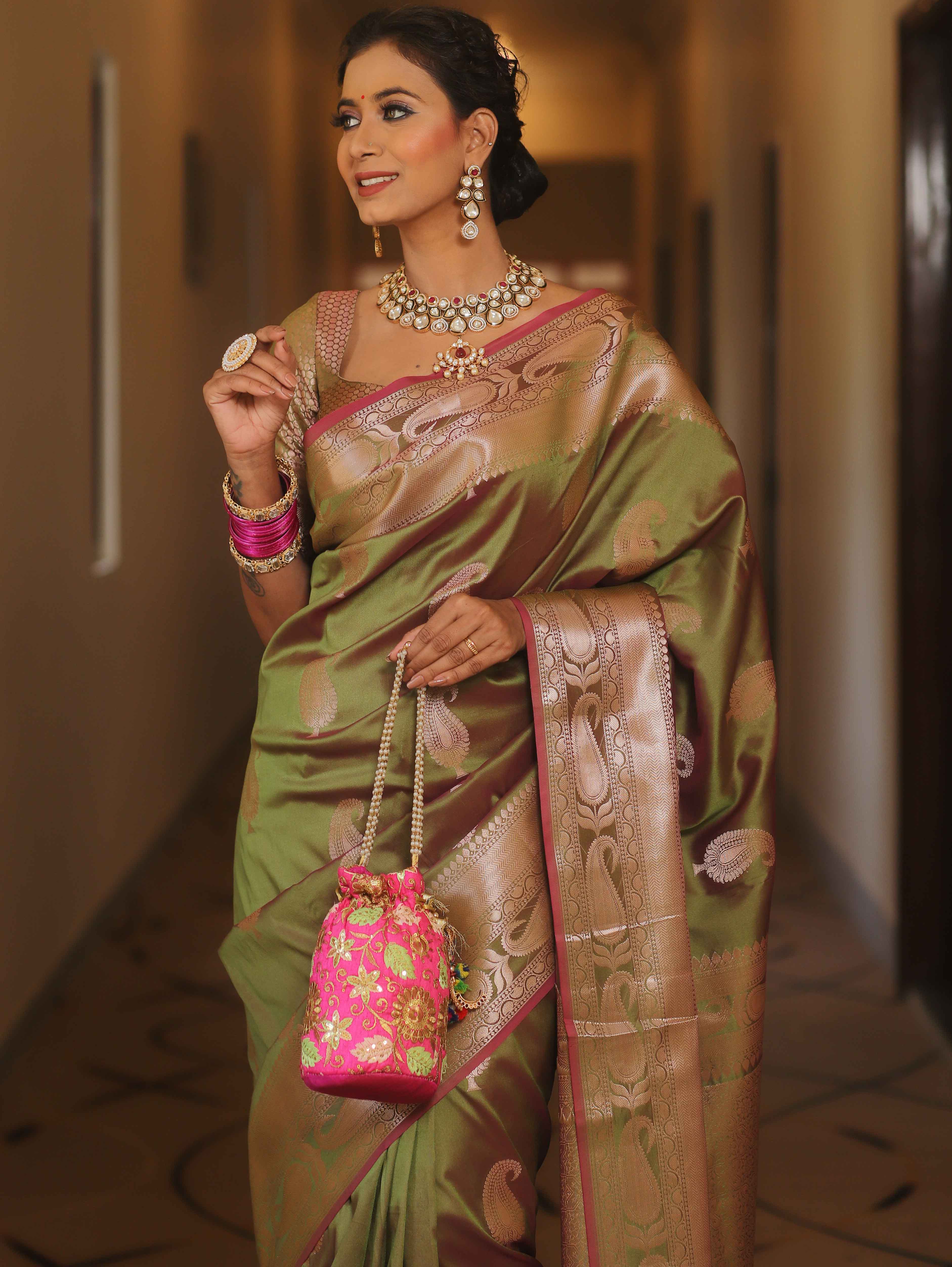 Banarasee Handwoven Dual Tone Semi Silk Saree With Zari Buti-Henna Green