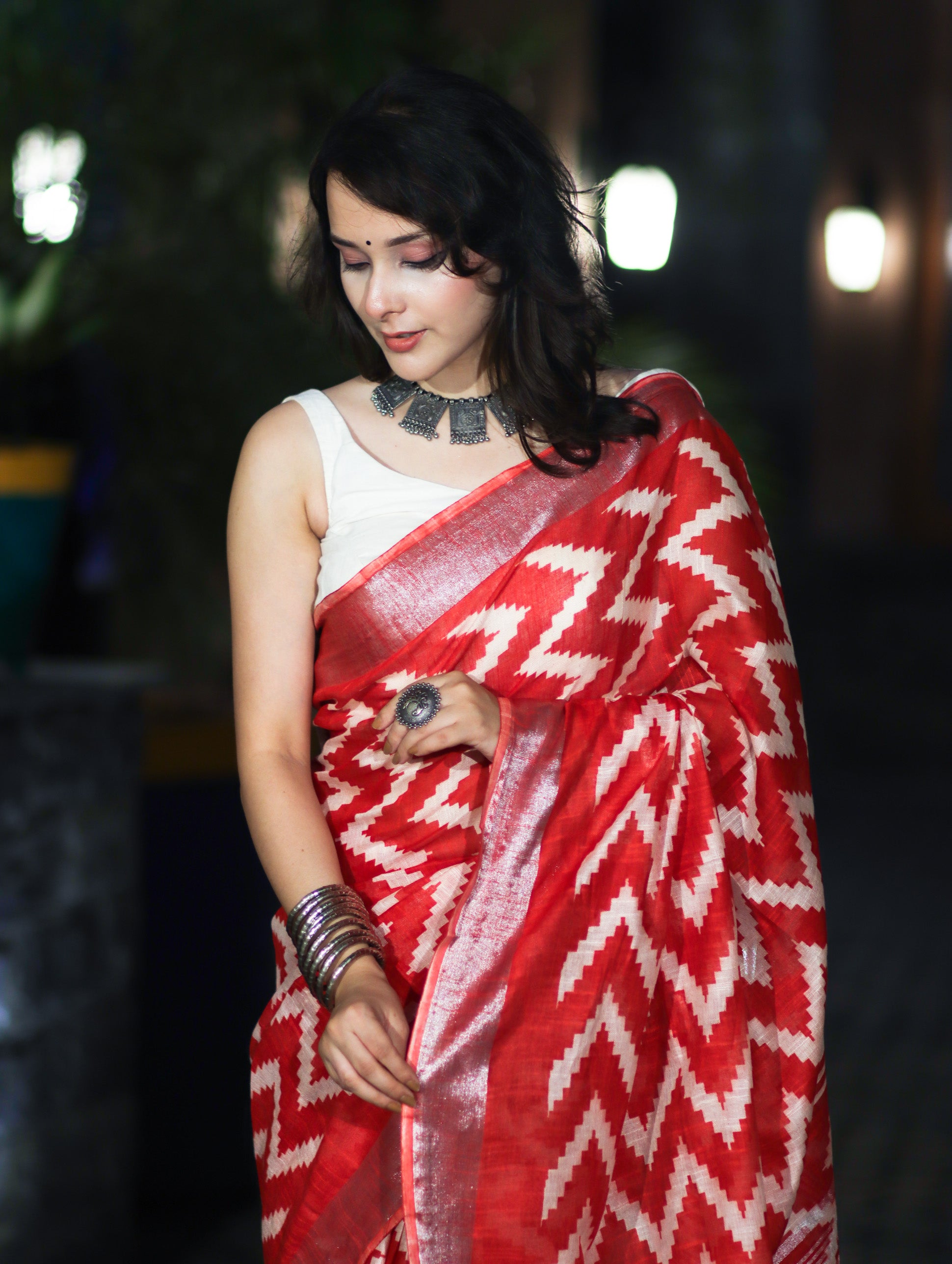 Bhagalpur Handloom Pure Linen Cotton Zig-Zag Pattern Saree-Red