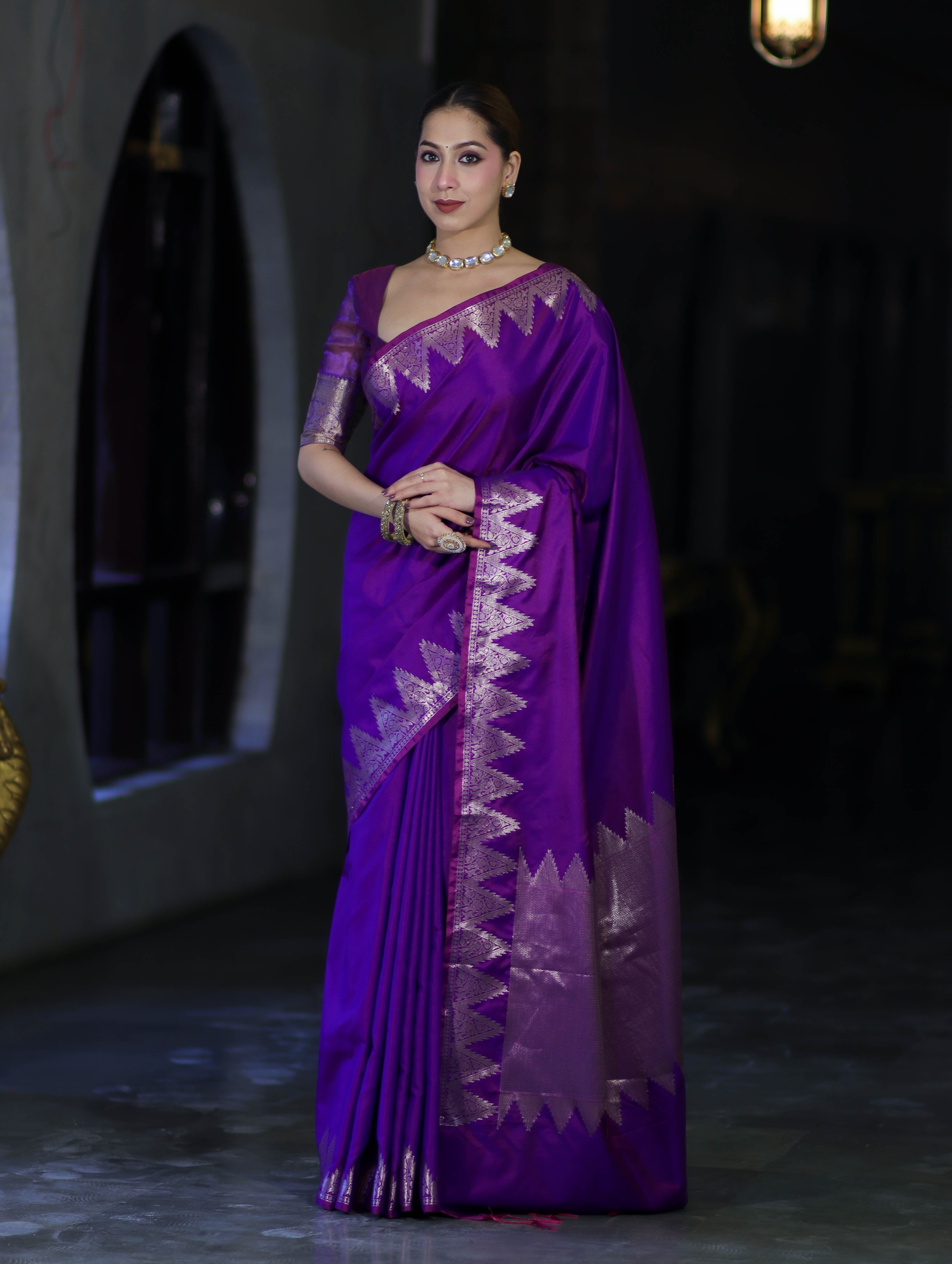 Banarasee Handloom Dual Tone Semi Silk Saree With Zari Border-Violet