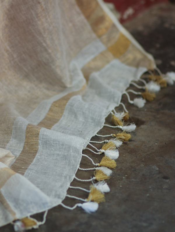 Banarasee Handloom Pure Linen Saree With Gold Zari Border-White