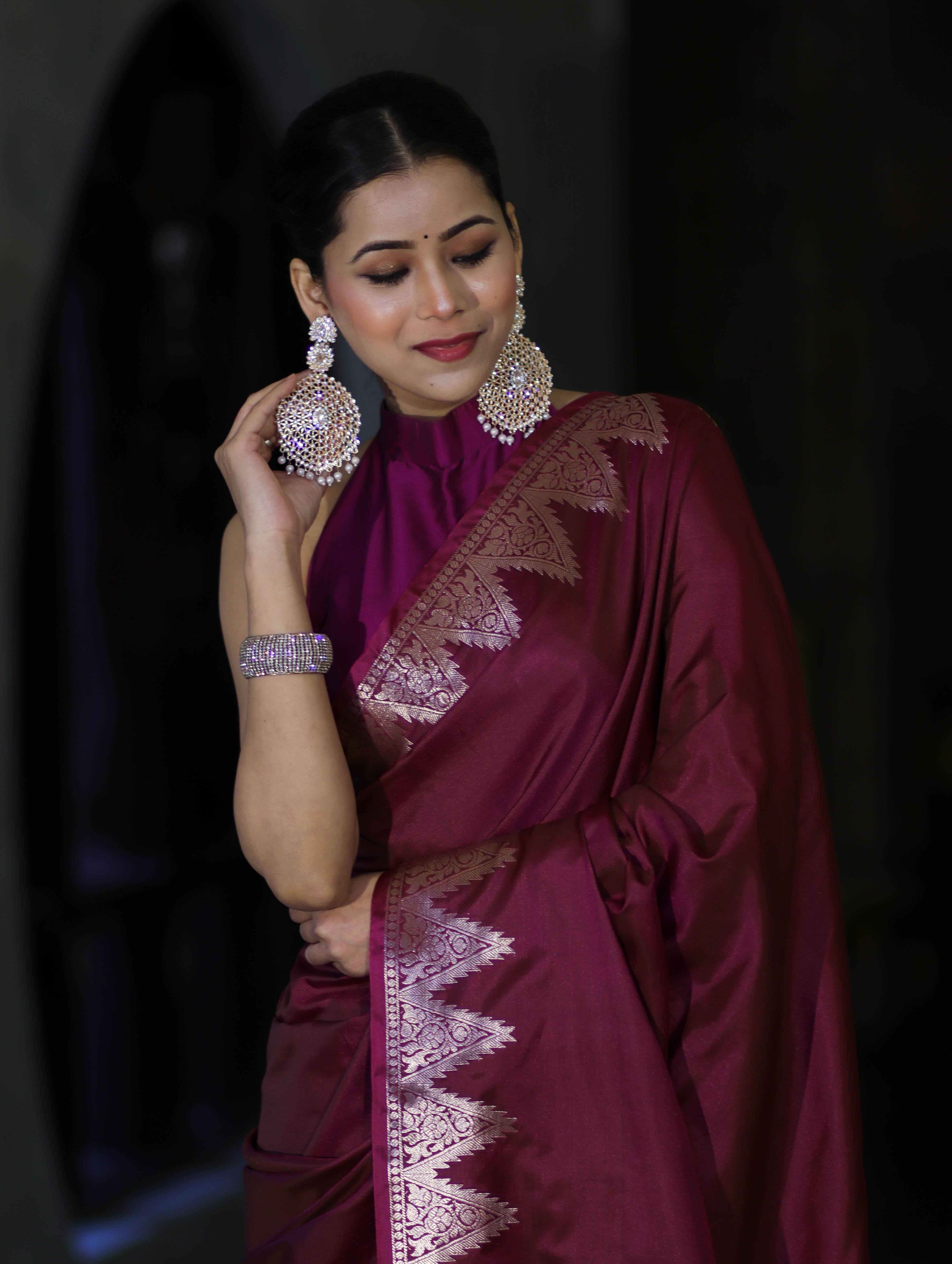 Banarasee Handloom Dual Tone Semi Silk Saree With Zari Border-Burgundy