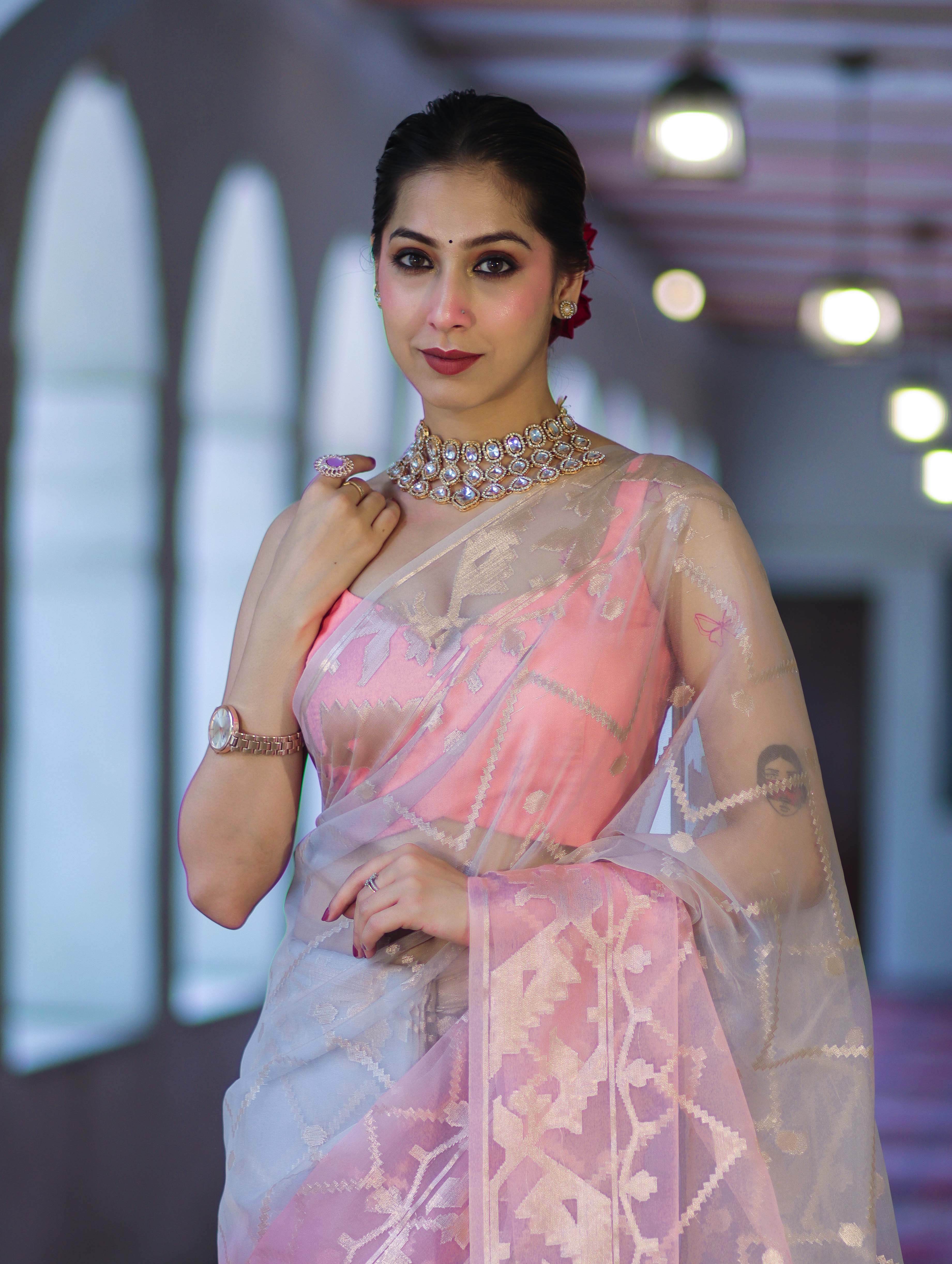 Banarasee Dual Color Organza Saree With Zari Jaal Design-Peachy Pink & Silver