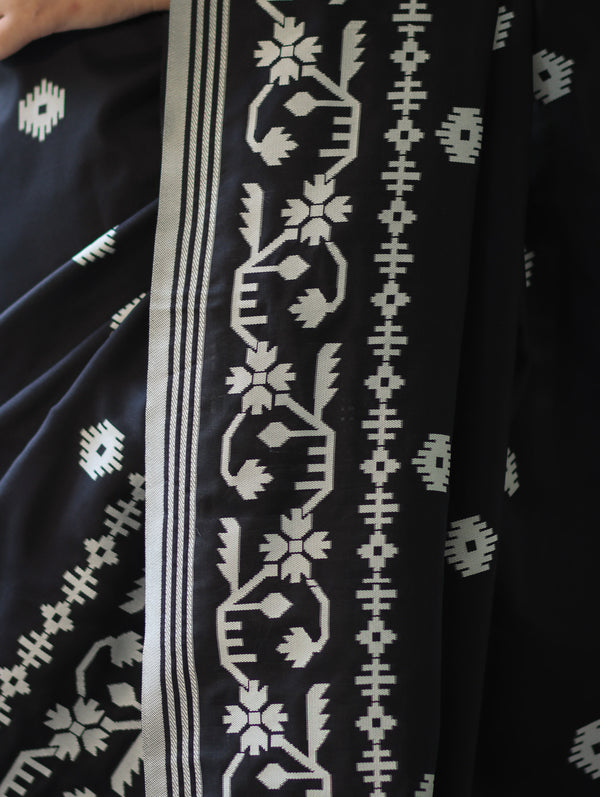 Banarasee Handloom Semi Silk Saree With Resham Geometric Design & Border-Black